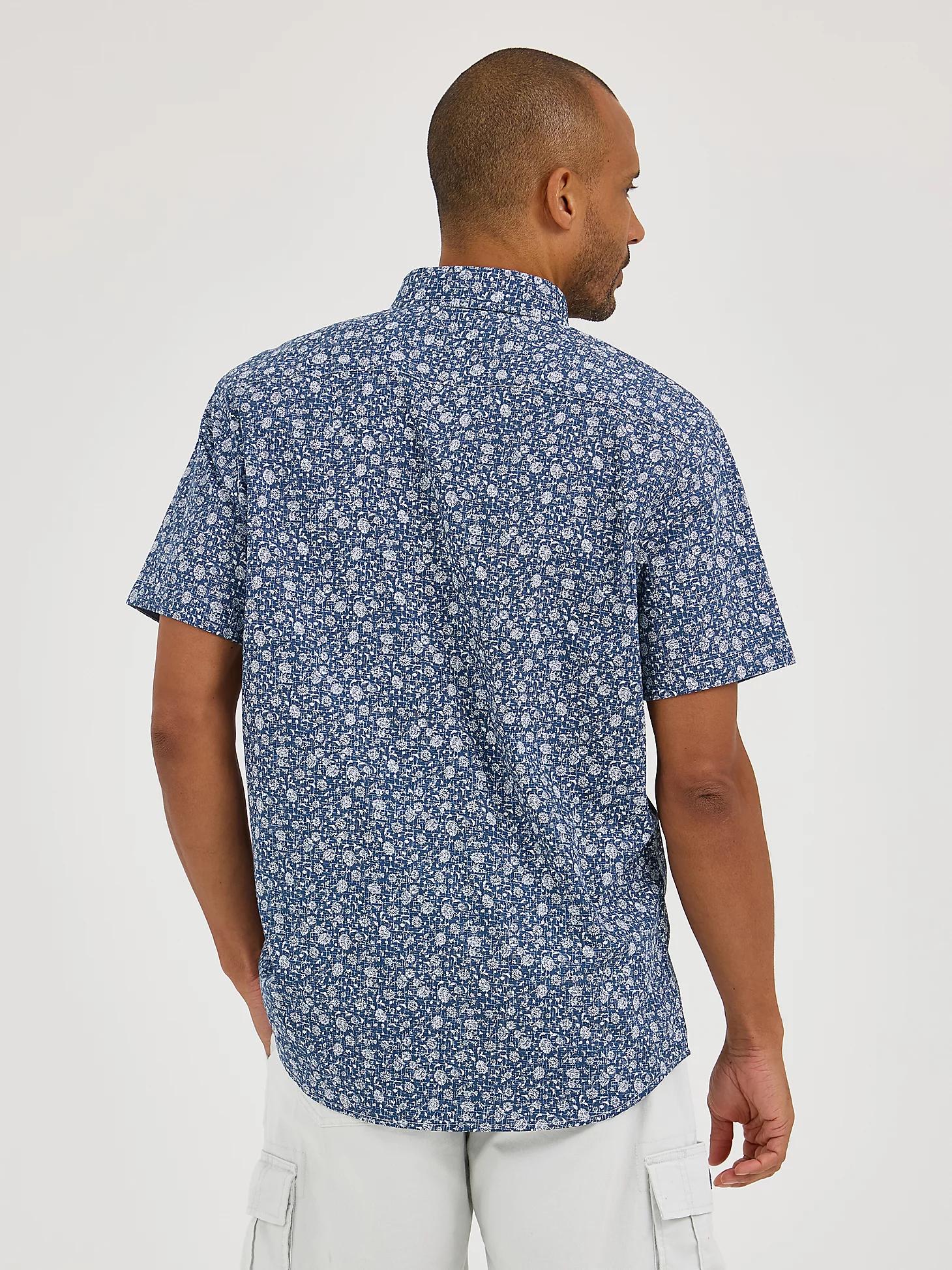 Men's Short Sleeve Textured Print Button Down Shirt | Men's Tops & Tees | Lee® Product Image