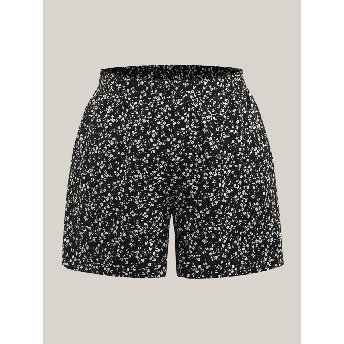Plus Size Floral Print Wide-Leg Shorts Women BlackFlower Leisure Wide Leg Casual Shorts BloomChic 28/5X Product Image