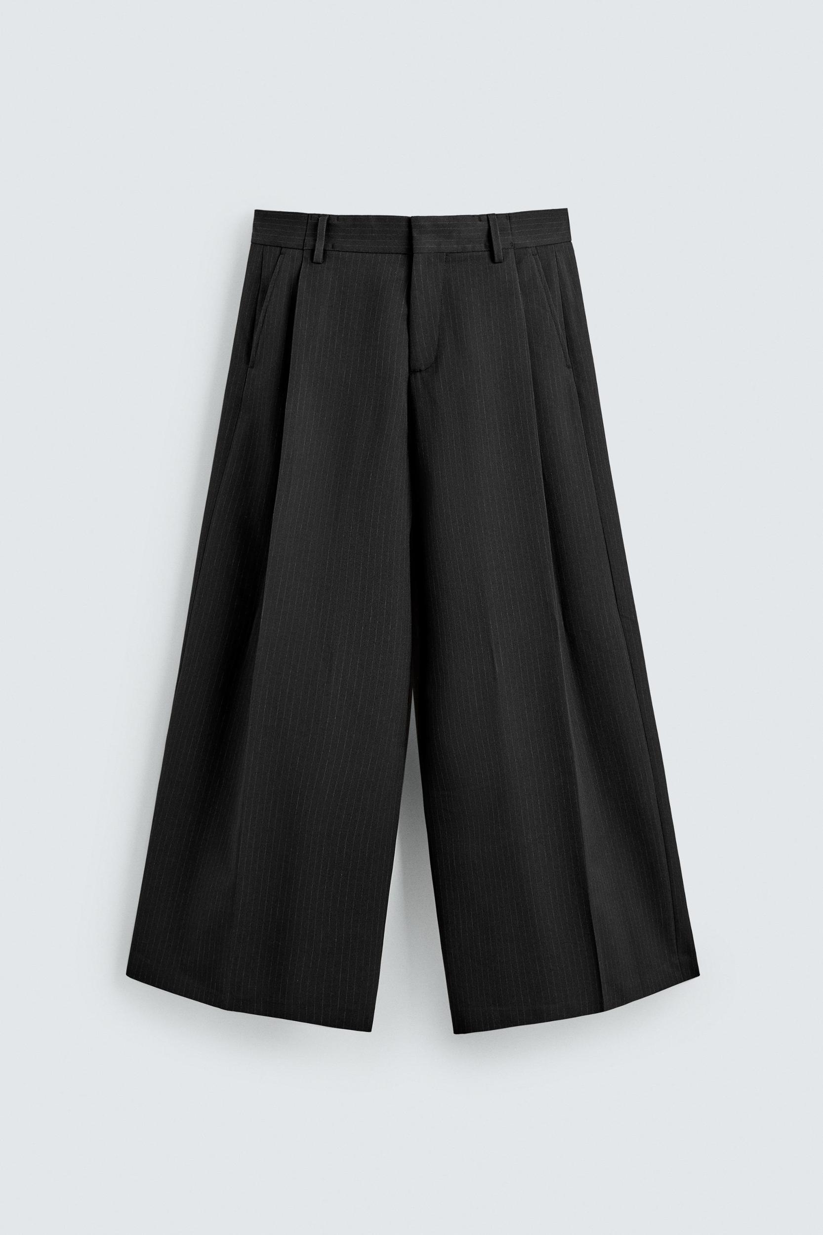 PLEATED WIDE FIT PANTS Product Image