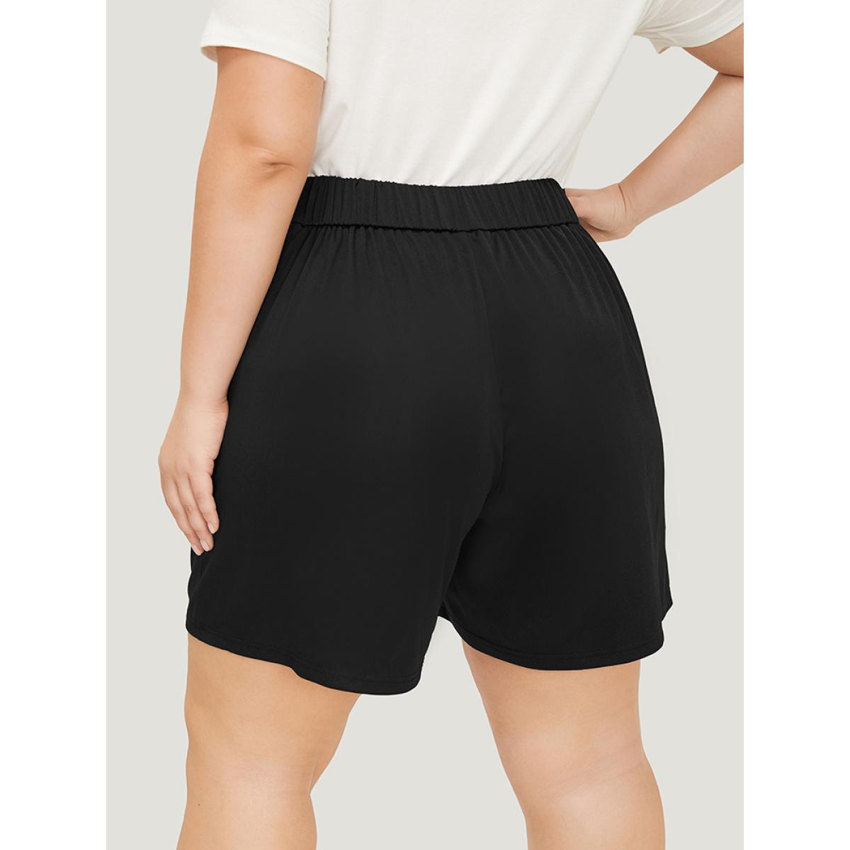 Plus Size Plain High Waist Slant Pocket Shorts Women Black Elegant Plain Dailywear Shorts BloomChic 12/L Product Image