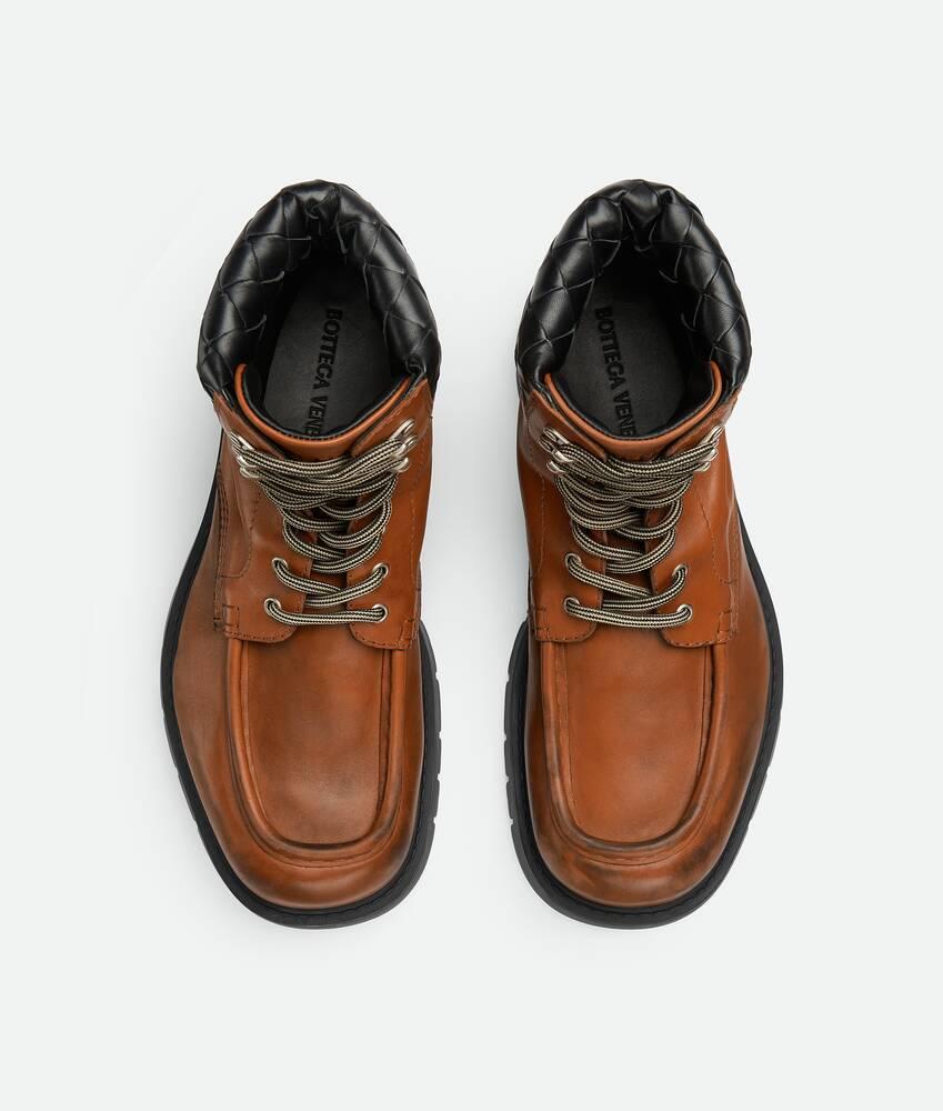 Men's Haddock Lace-Up Ankle Boot in Light wood Product Image