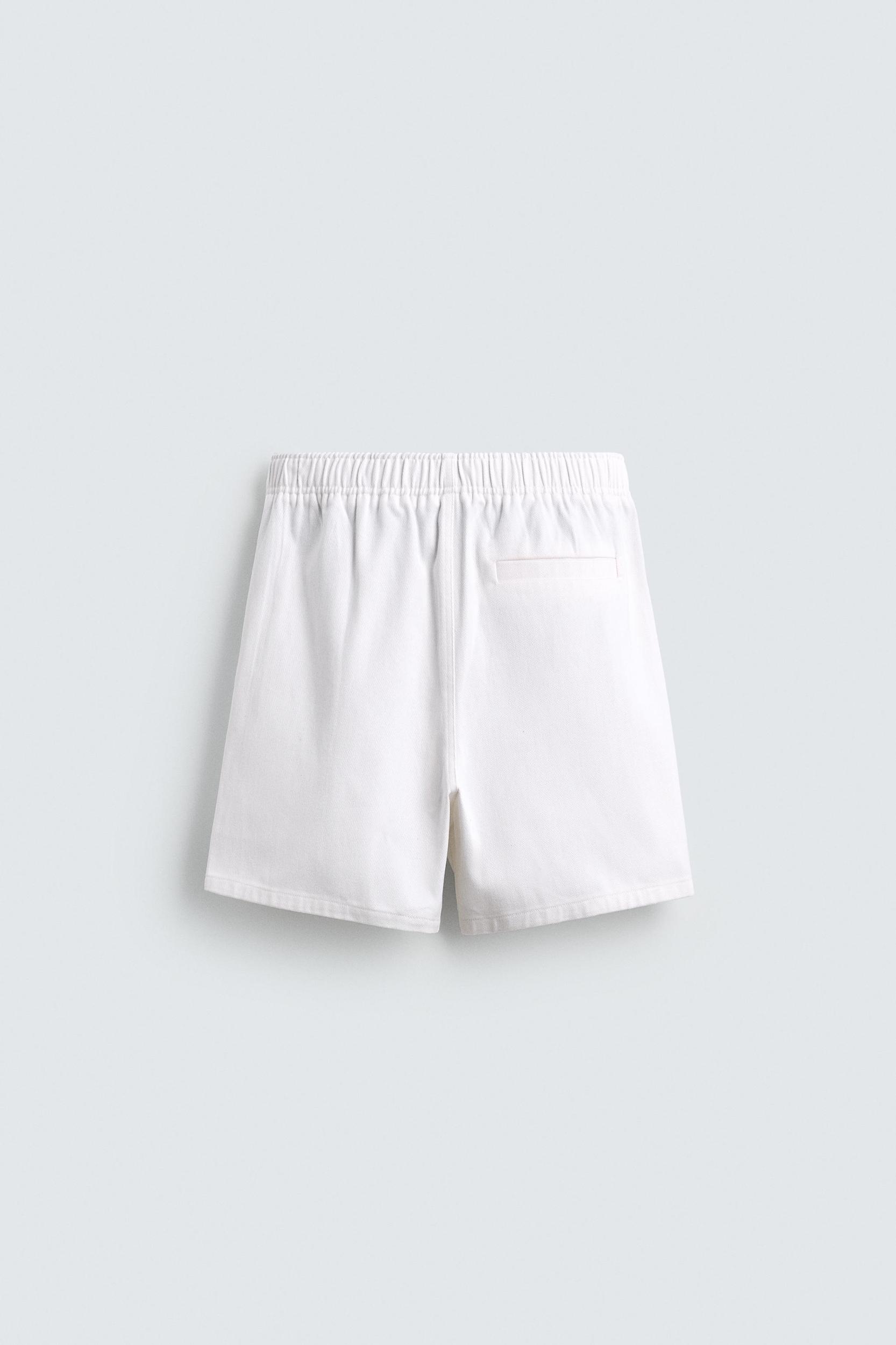 RELAXED FIT TEXTURED SHORTS Product Image