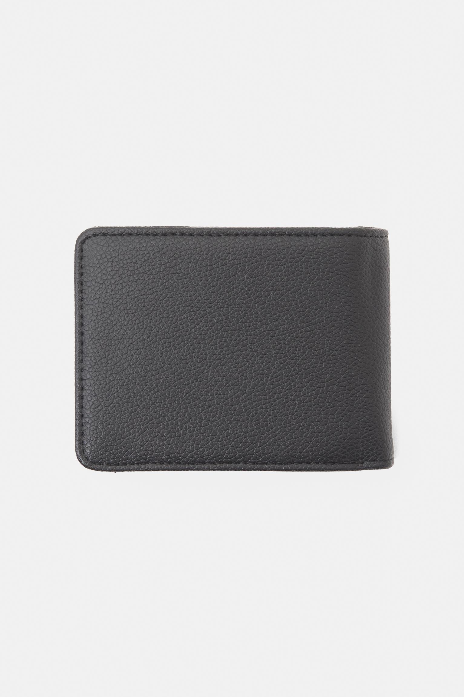 Faux leather wallet Product Image