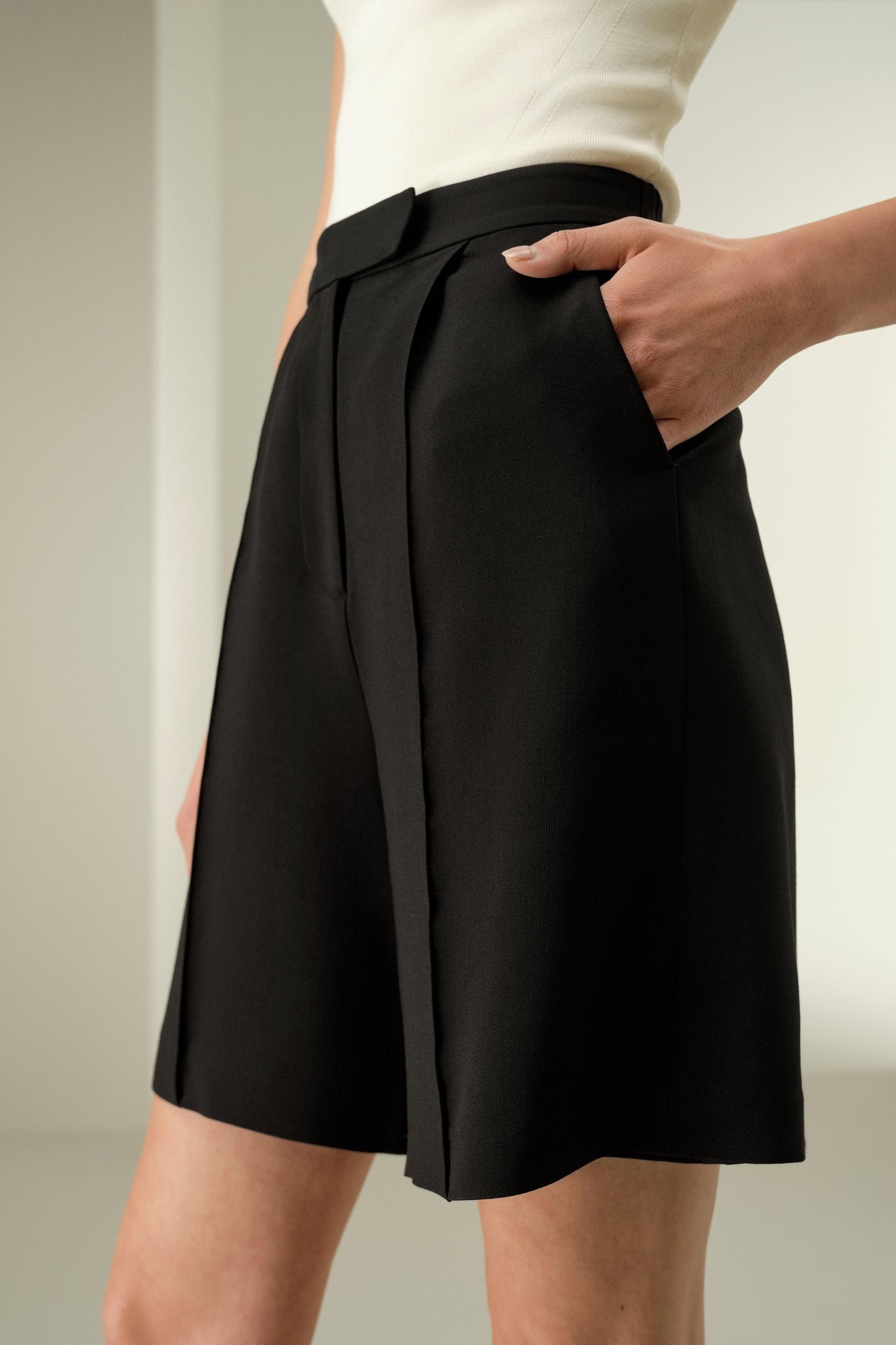 LILYSILK Womens Shorts - Black Wool-Silk Blend - Ultimate Luxury Laid-Back Fit Shorts 4 Product Image