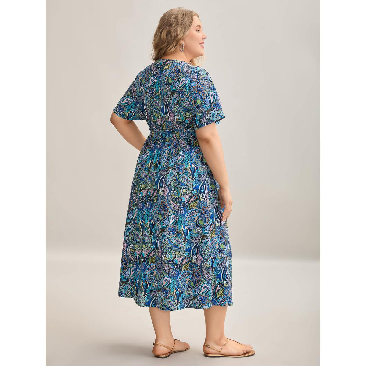 Plus Size Paisley Print Stretchy Waist Pockets Midi Dress Navy Women Resort Woven ribbon&lace trim V-neck Short sleeve Curvy BloomChic 18-20/2X Product Image
