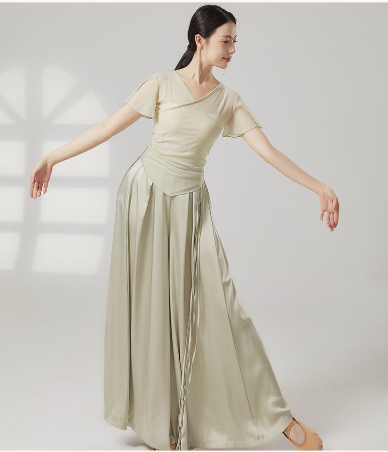 Short-Sleeve V-Neck Plain Asymmetrical Mesh Dance Top Product Image