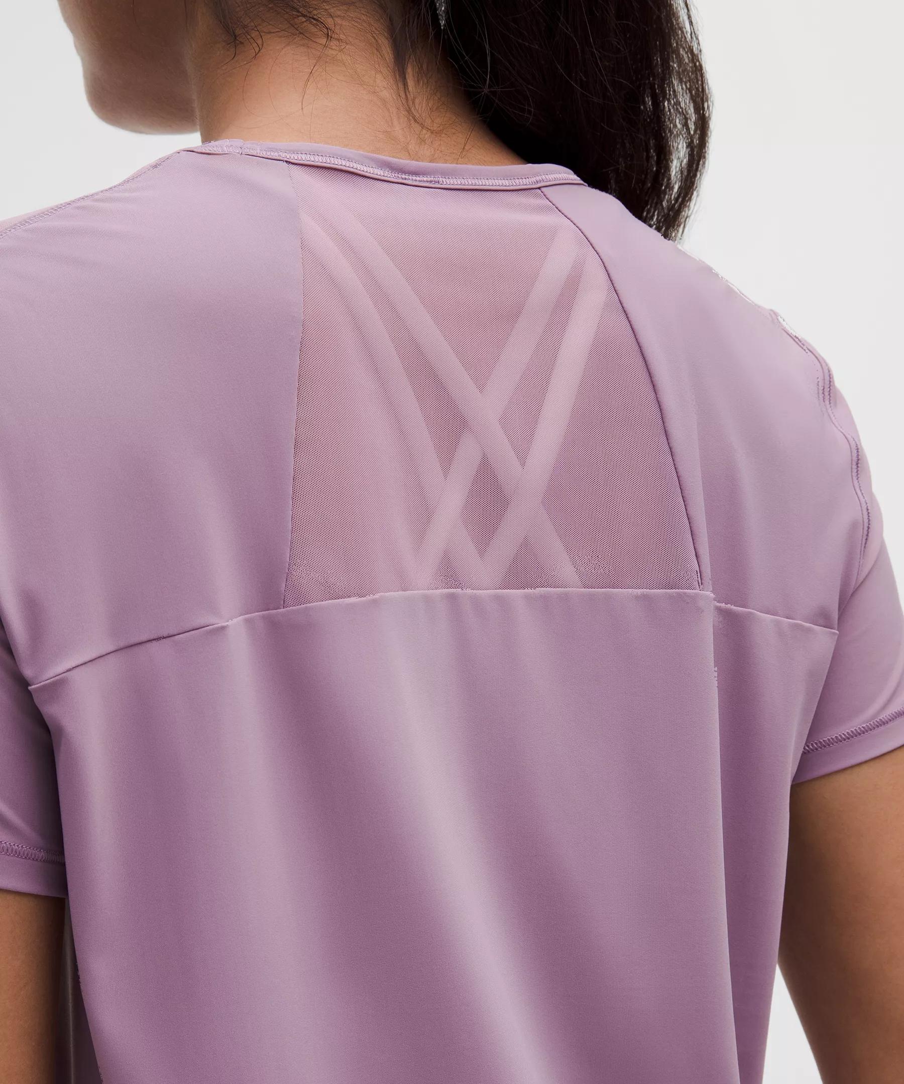 Sculpt Short-Sleeve Shirt Product Image