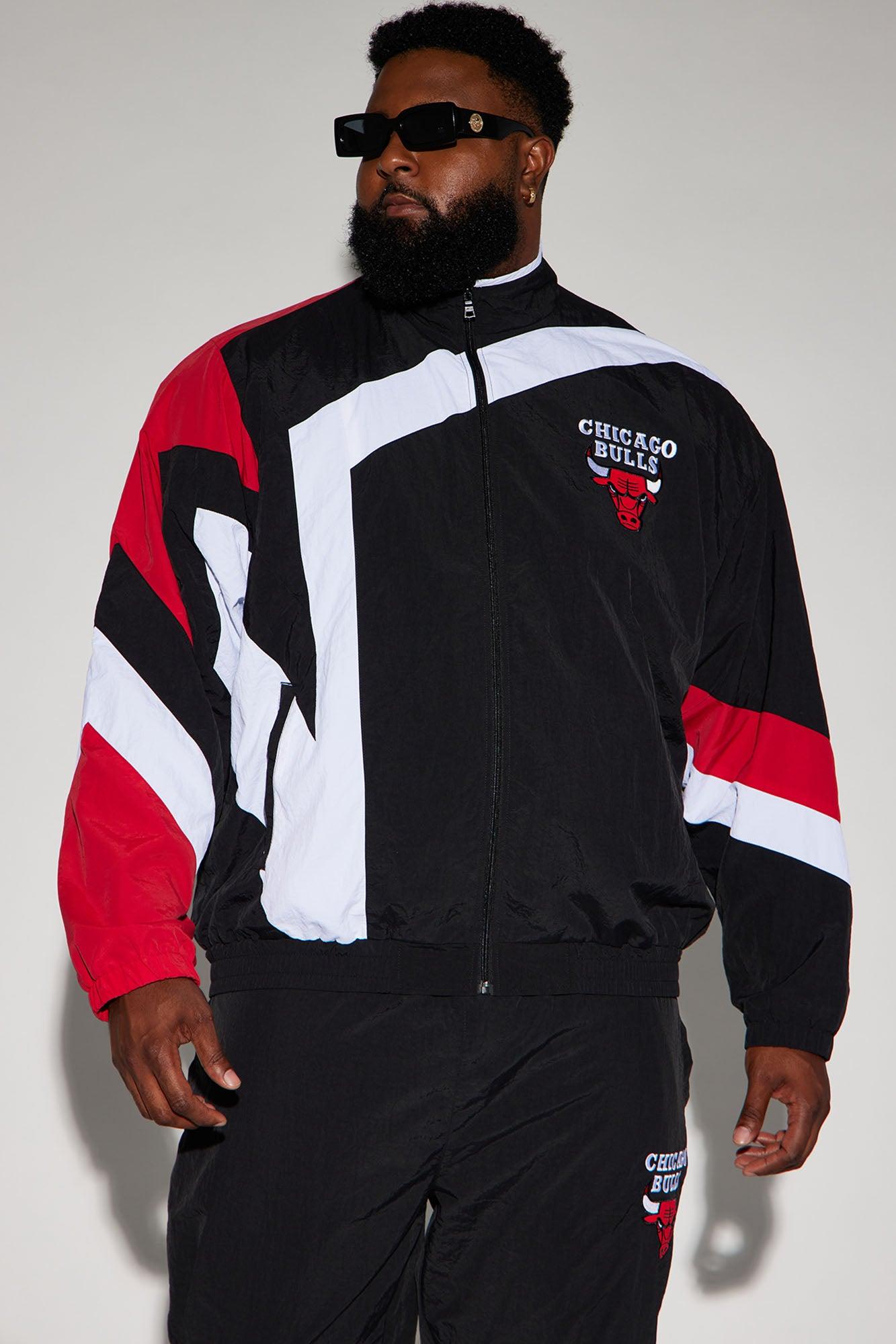 Bulls Hood Star Jacket - Black/Red Male Product Image