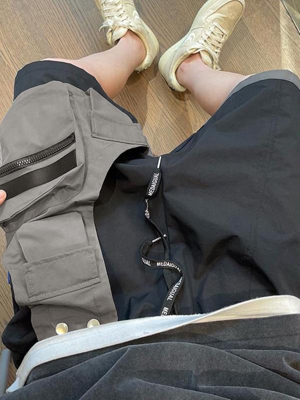Men's Large Pocket Zipper Casual Shorts Product Image