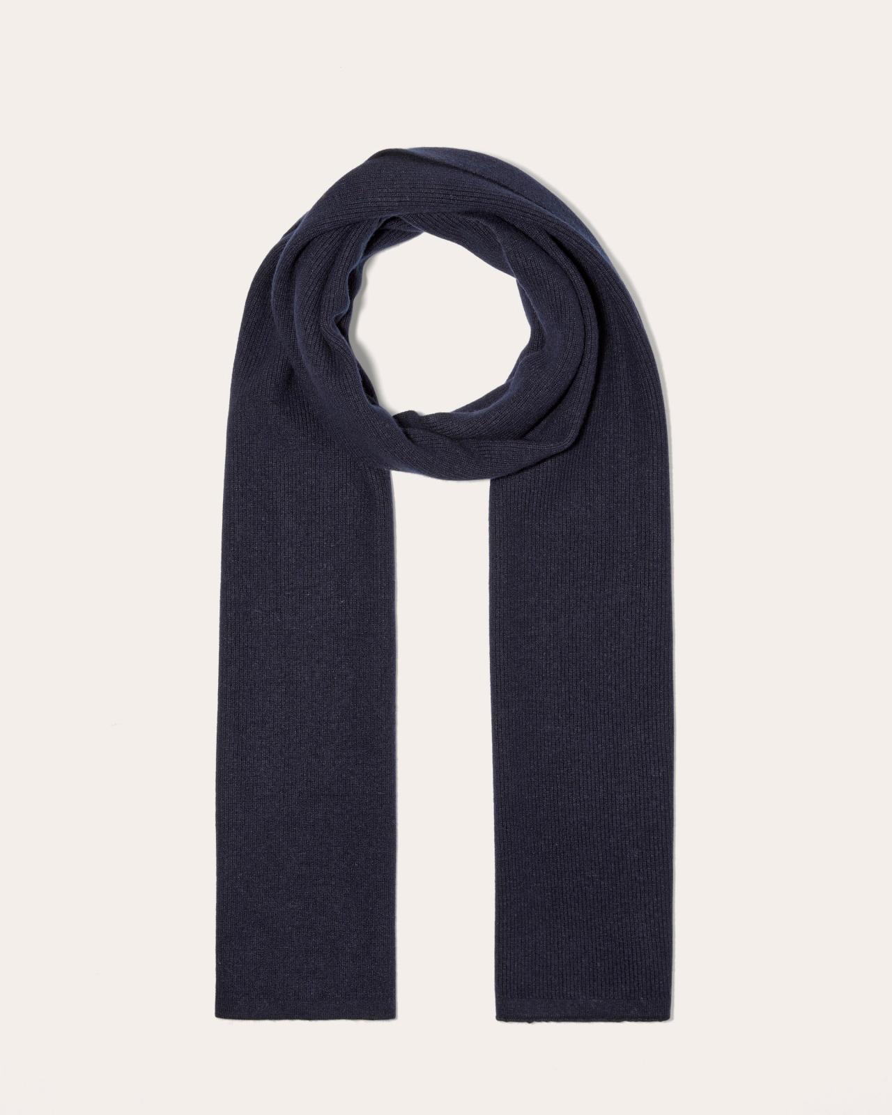 Mens Cabin Scarf by Everlane Product Image