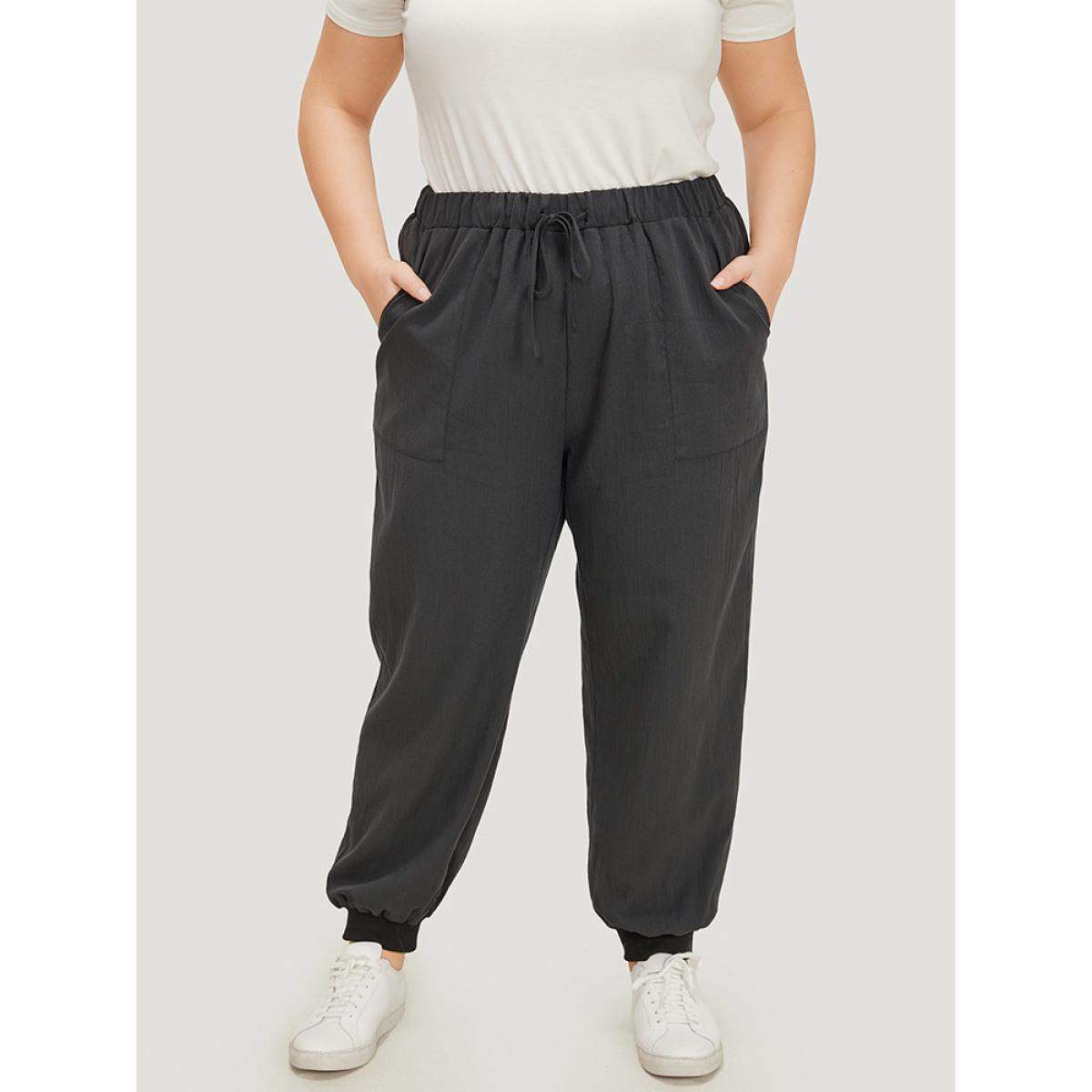 Plus Size Plain Drawstring High Waist Pocket Carrot Pants Women Black Casual High Rise Dailywear Pants BloomChic 10/M Product Image