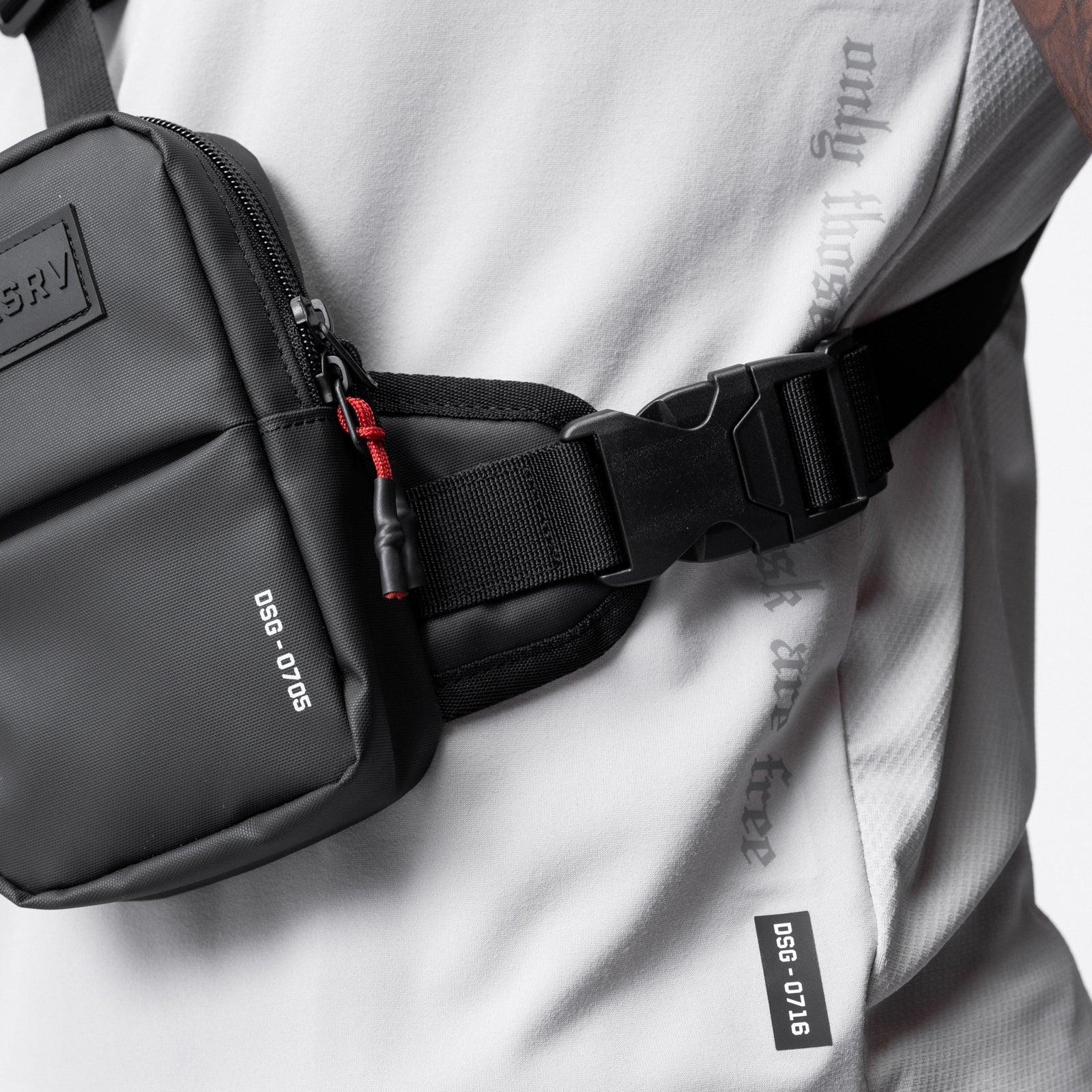 0705. Waterproof Holster Sling Bag - Black Product Image
