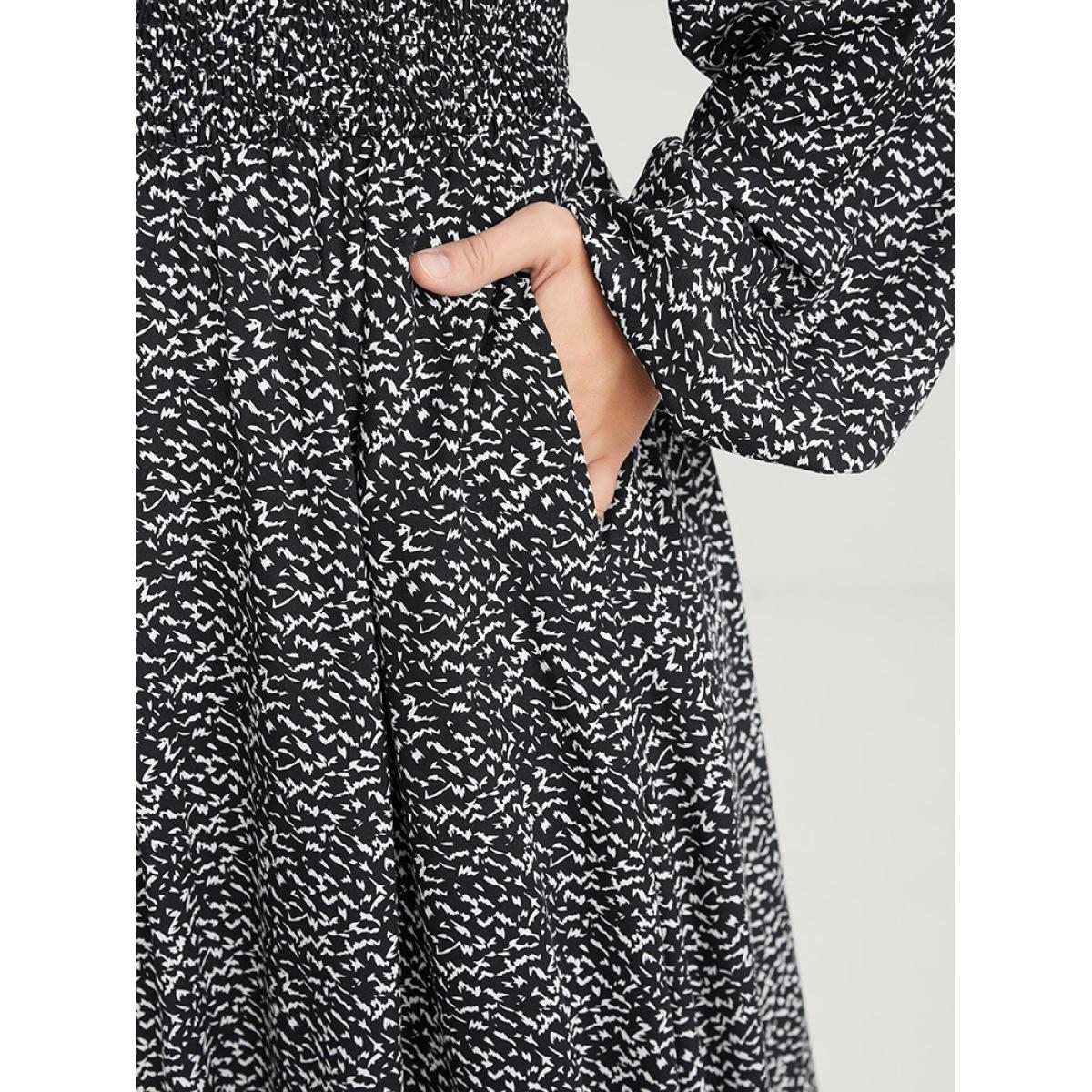 Plus Size Geometric Pocket Lantern Sleeve Shirred Midi Dress Midnight Women Elegant Elastic Waist V-neck Long Sleeve Curvy Midi Dress BloomChic 10/M Product Image