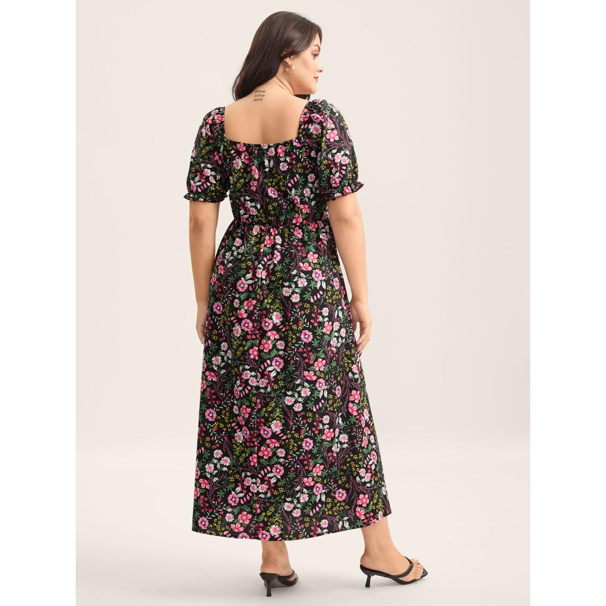 Plus Size Shirred Floral Print Pockets Maxi Dress Black Women Timeless Square Neck Short sleeve Curvy BloomChic 30/6X Product Image