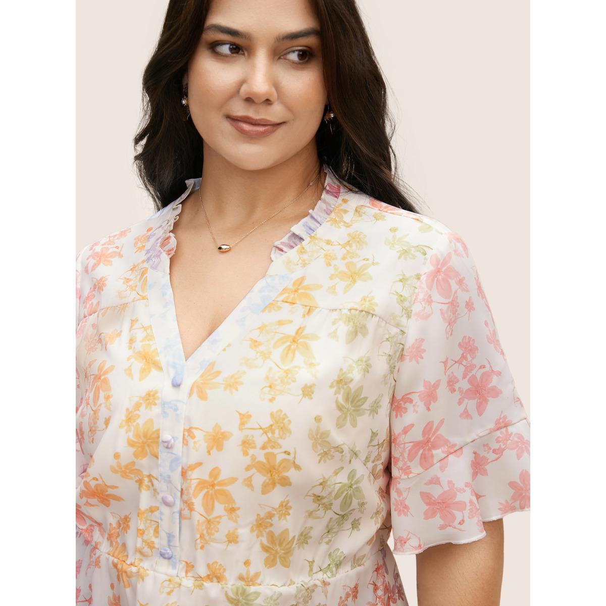 Plus Size Multicolor Ombre Floral Print Notched Collar Blouse Women Elegant Short sleeve Notched collar Everyday Blouses BloomChic 18-20/2X Product Image