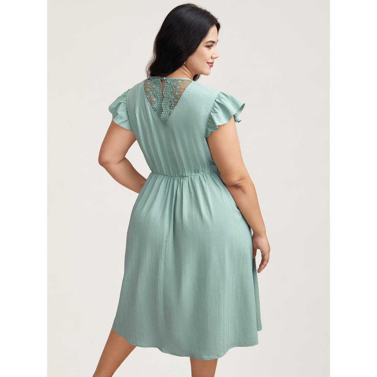 Plus Size Textured Back Cut-Out Flutter Sleeve Midi Dress Greenbean Women Elegant Woven ribbon&lace trim Round Neck Cap Sleeve Curvy BloomChic 10/M Product Image
