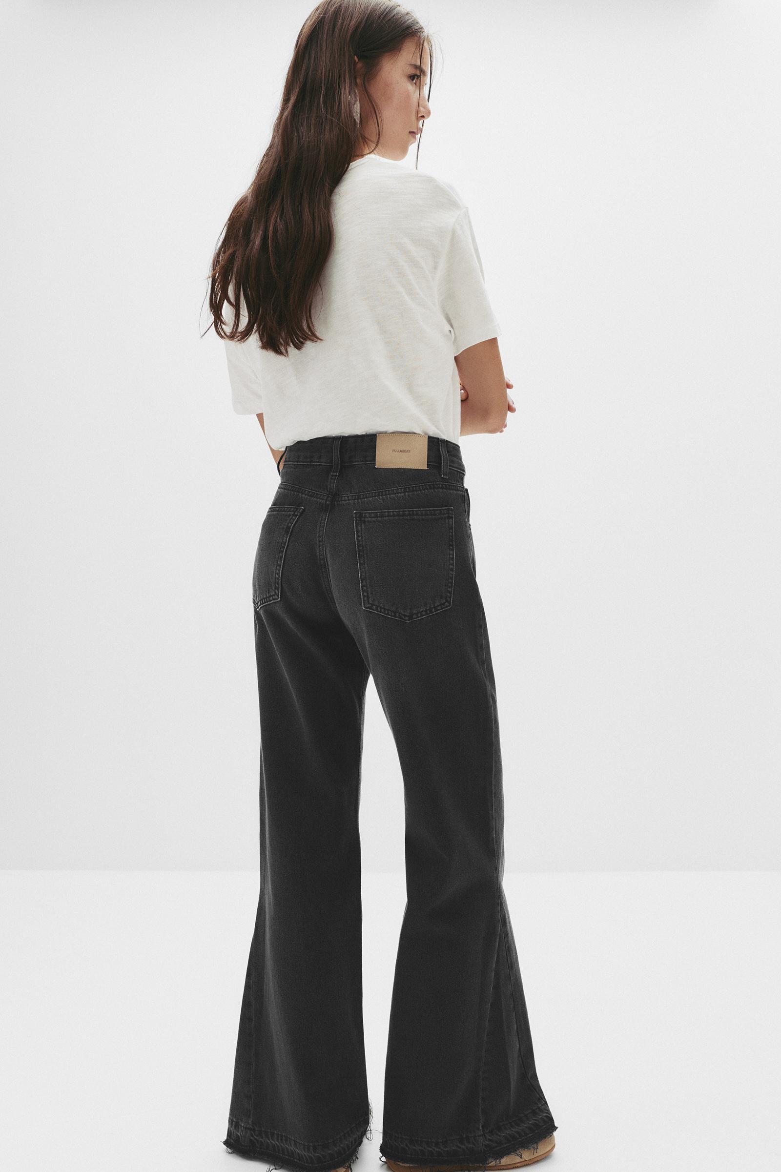 Loose flared jeans Product Image
