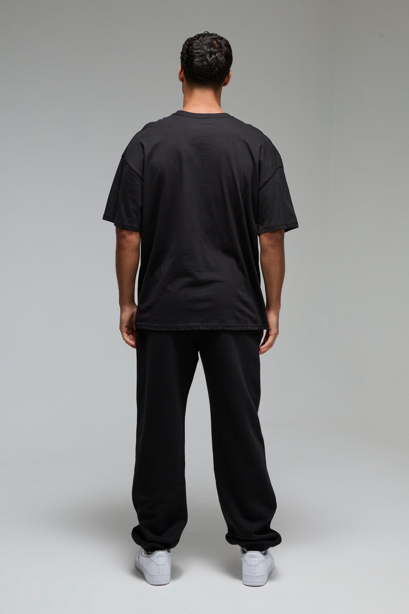 Man Active Oversized UFC Puff Print License T-shirt | boohooMAN USA Product Image