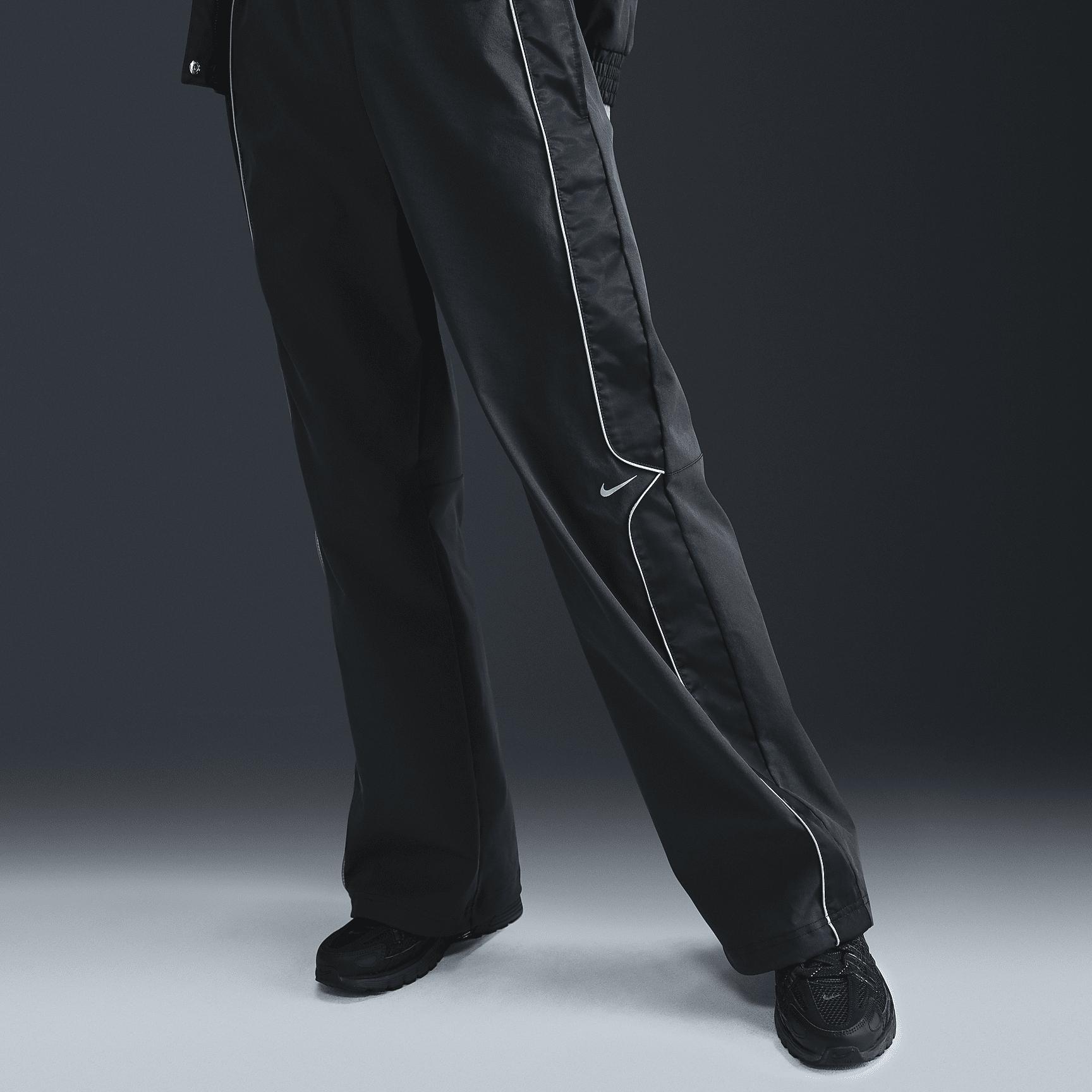 Nike Sportswear Women's Woven Pants Product Image