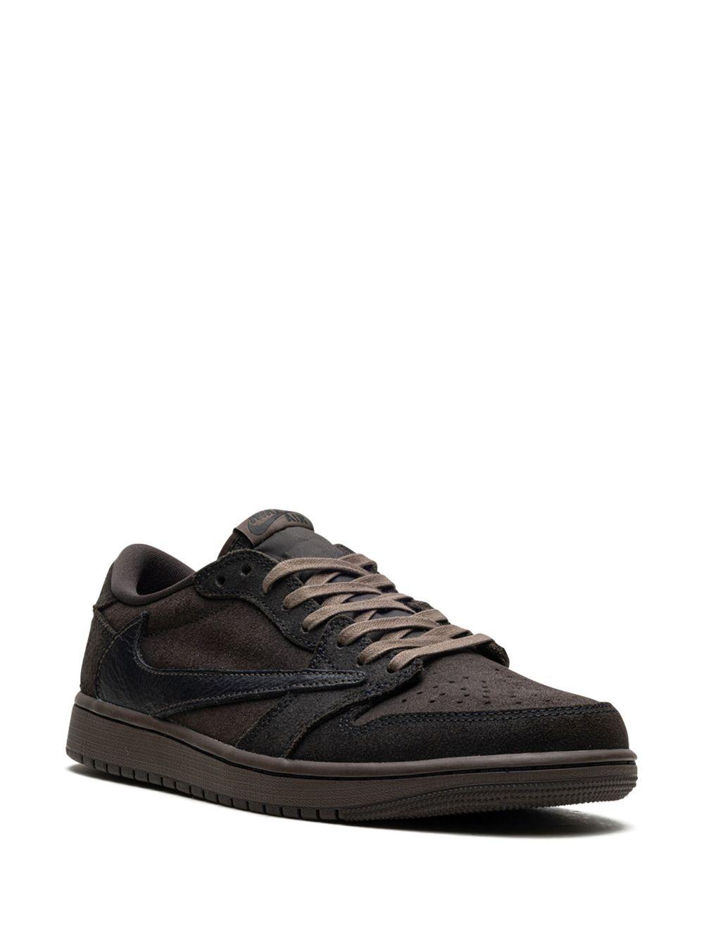 x Travis Scott Air Jordan 1 Low OG "Velvet Brown/Dark Mocha" sneakers Product Image