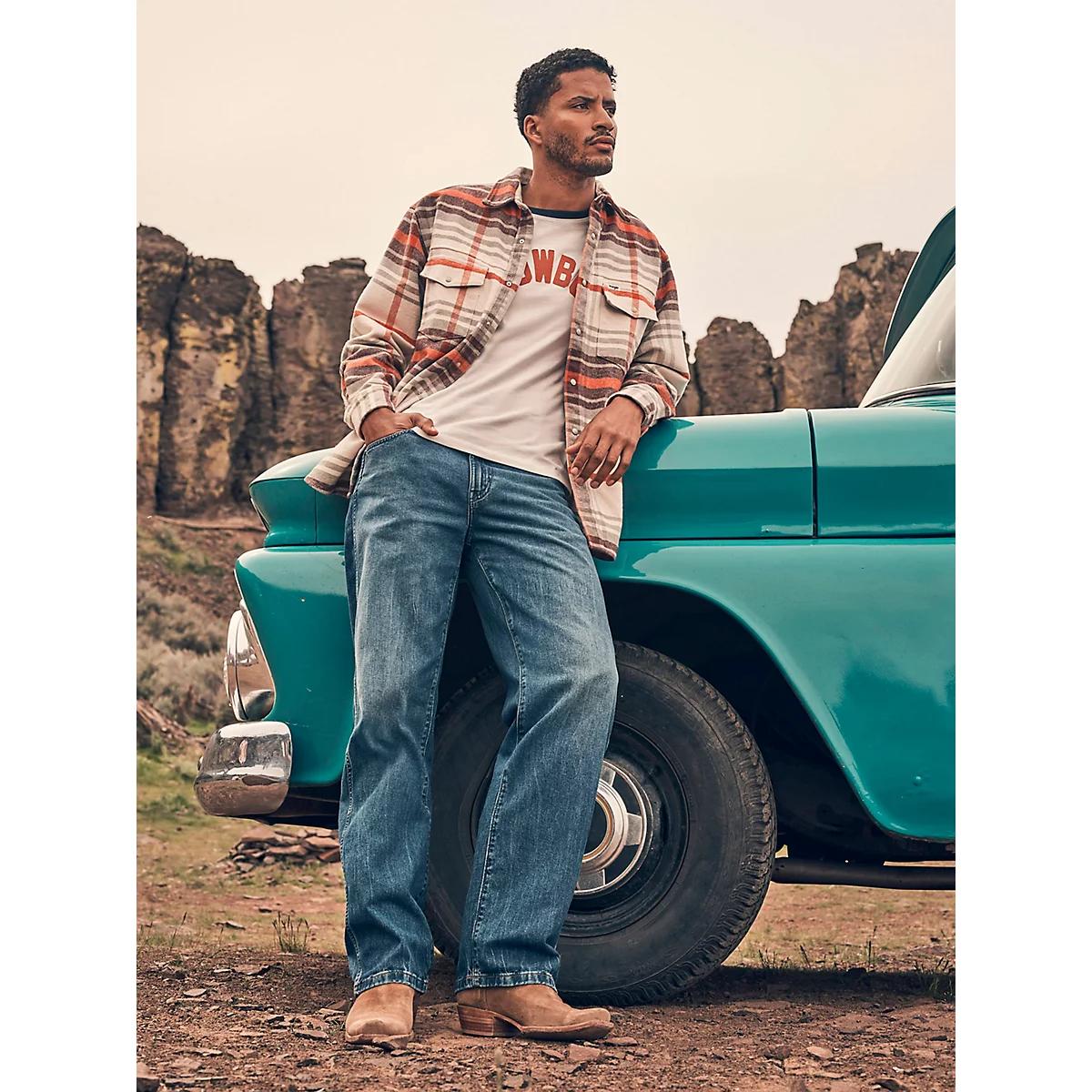 Men's Loose Bootcut Jean in Nightfall Product Image