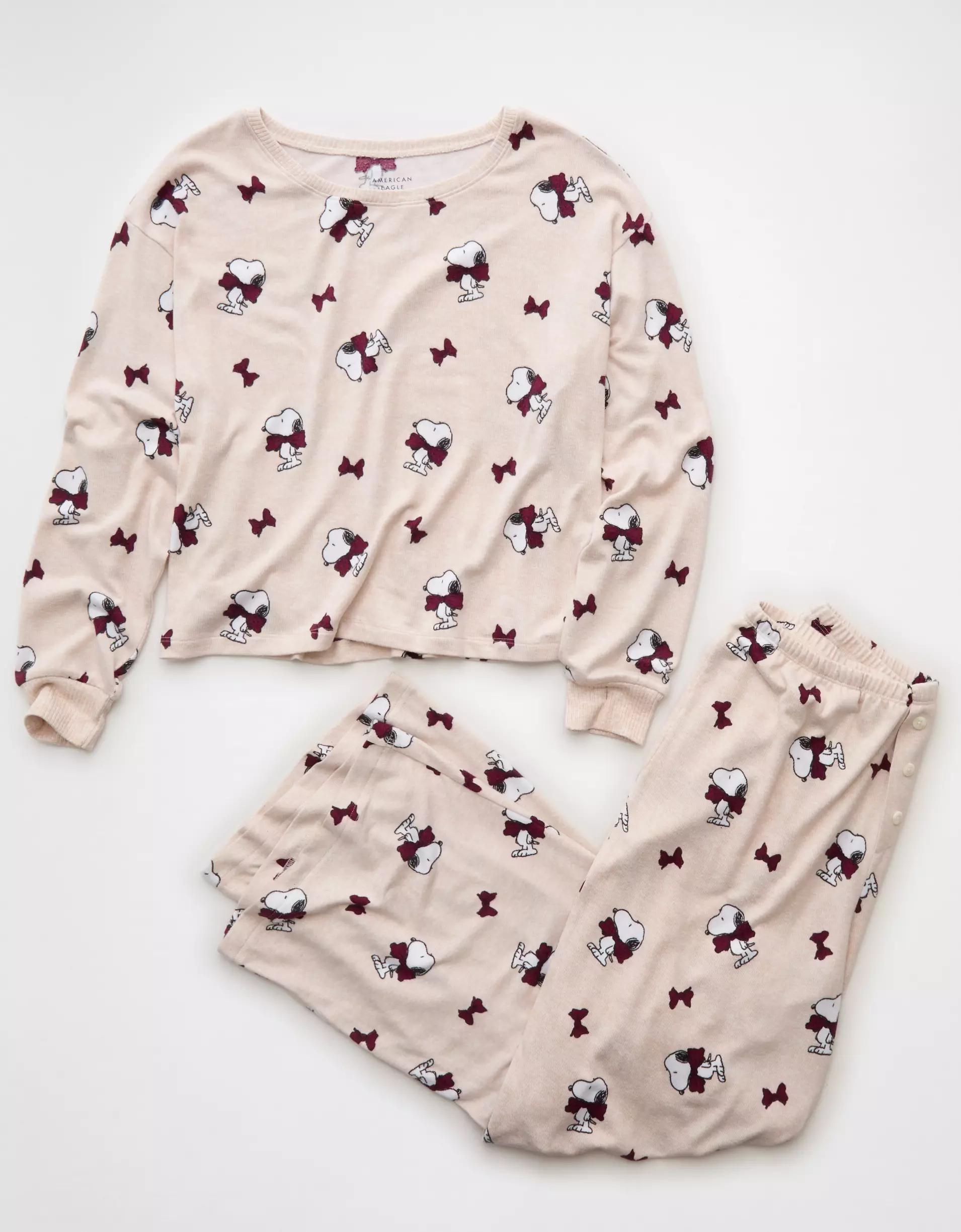 AE Luxe Plush Snoopy Long-Sleeve & Pant PJ Set Product Image