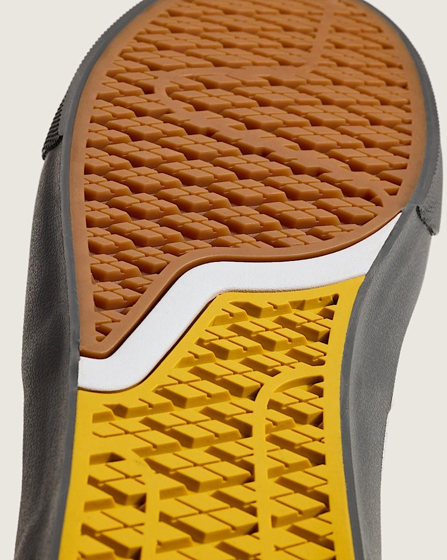 Skate Curren Caples Shoe in Grey| Vans US Product Image