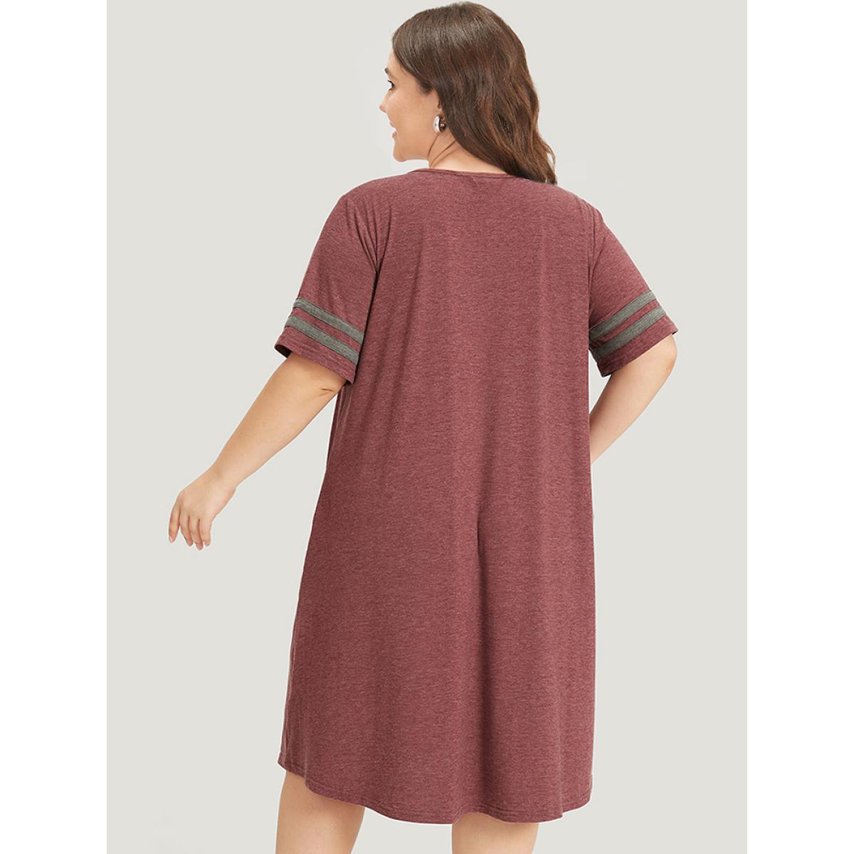 Plus Size Striped Patchwork Pocket Crew Neck Dress Scarlet Women Casual Patchwork Round Neck Short sleeve Curvy Midi Dress BloomChic 30/6X Product Image
