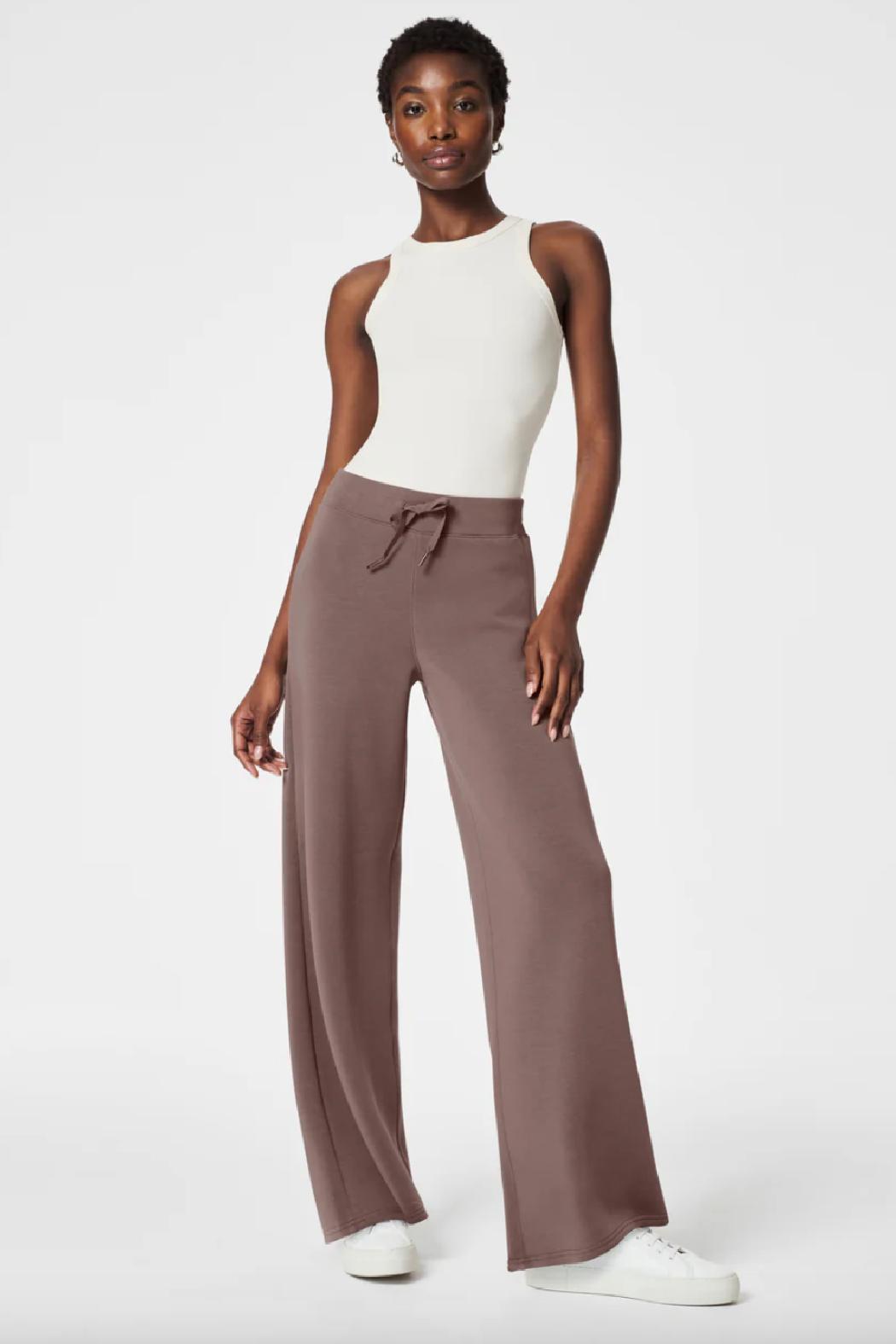 AirEssentials Wide Leg Pant Product Image