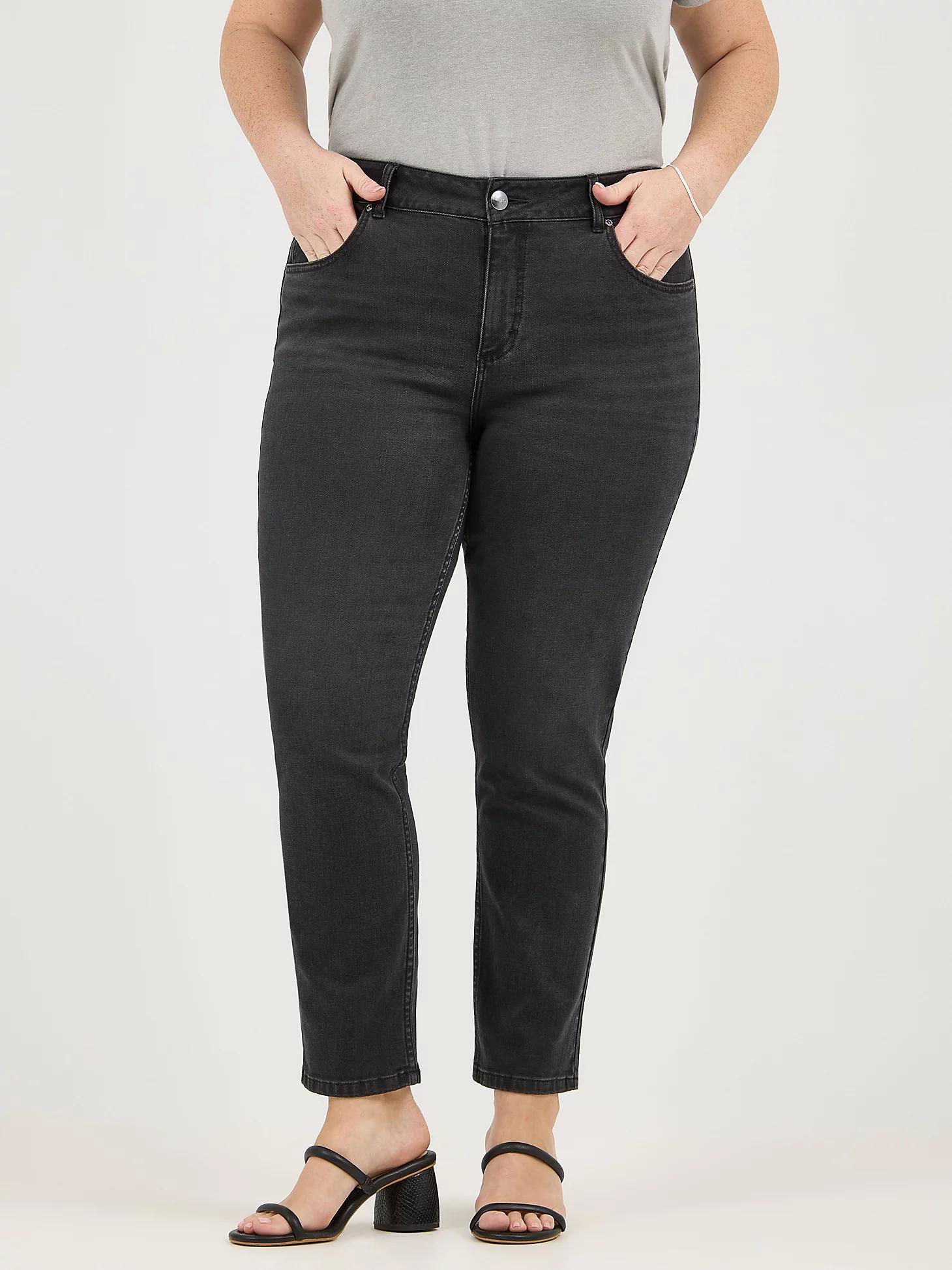 Women's Legendary Straight Crop (Plus) | Women's Capris & Crops | Lee® Product Image