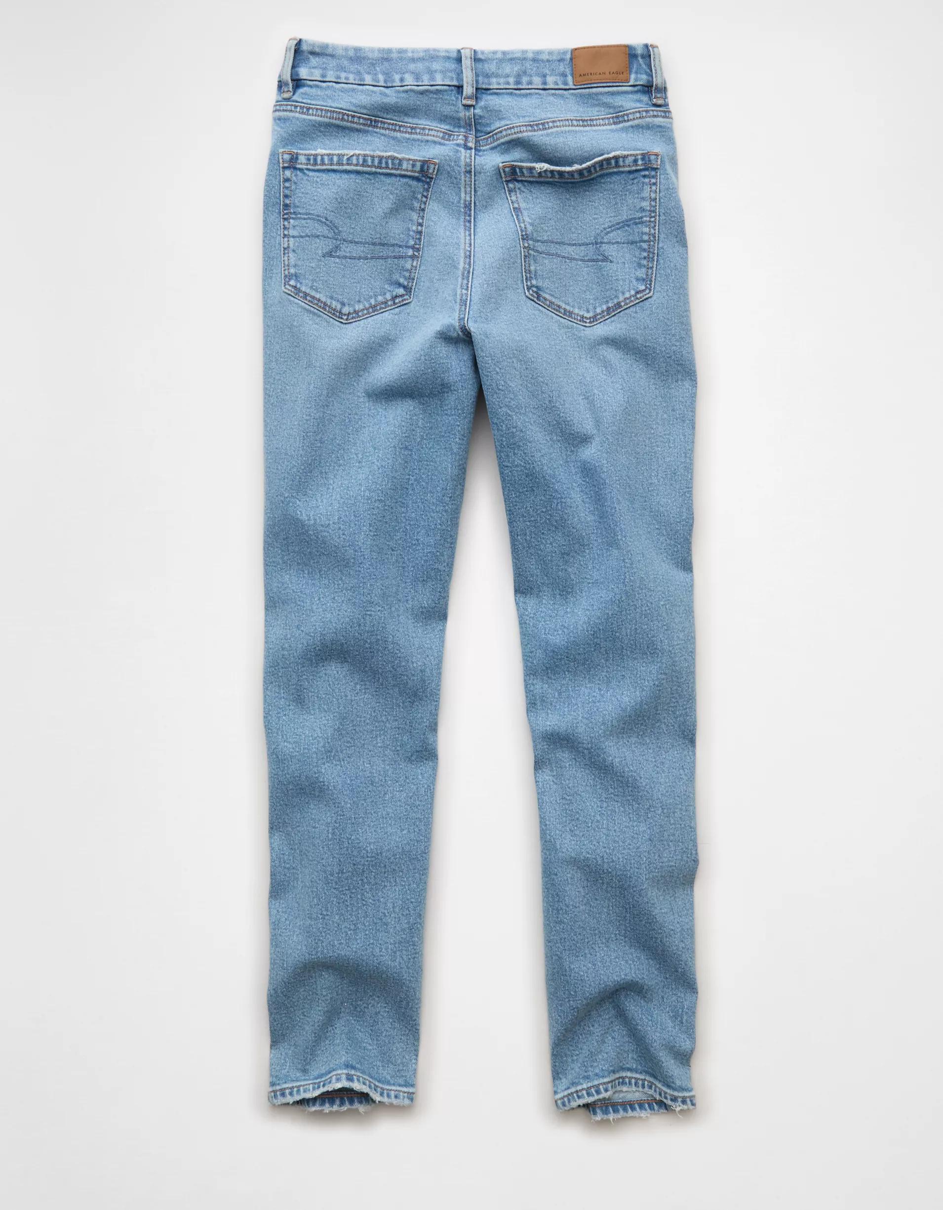 AE Strigid Curvy Mom Jean Product Image