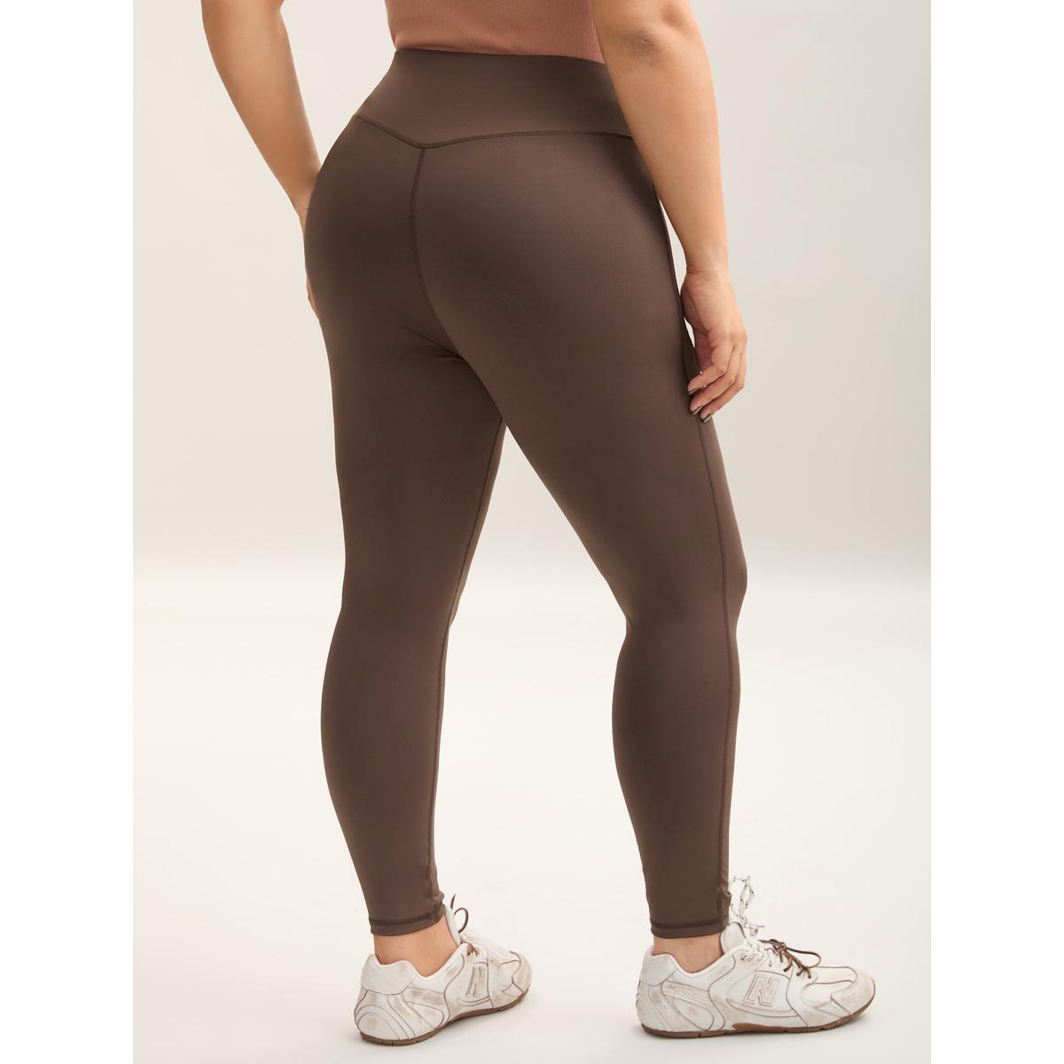 Plus Size Easy-Wear Mid Rise Skinny-Fit Leggings Women Browncoffeecolor High stretch Skinny High Rise Everyday Leggings BloomChic 14-16/1X Product Image