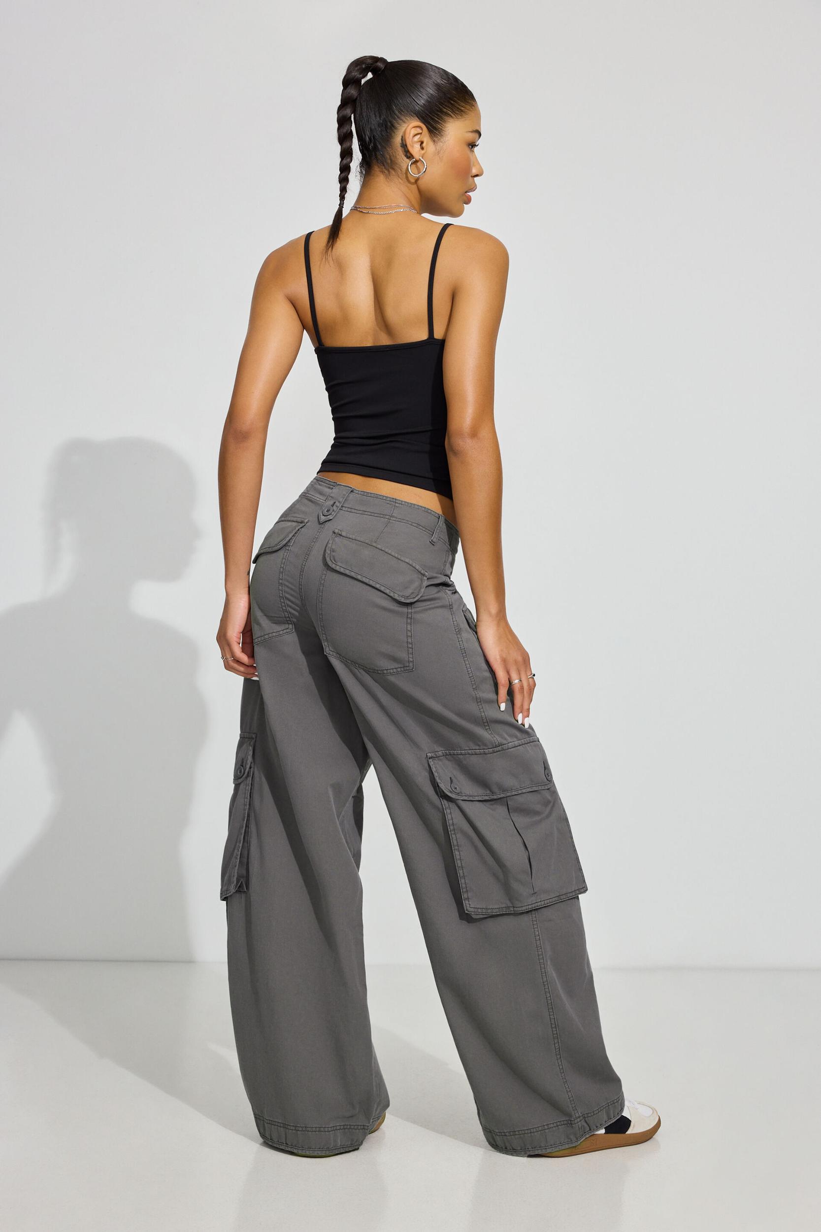 Extreme Baggy Cargo Pants Product Image