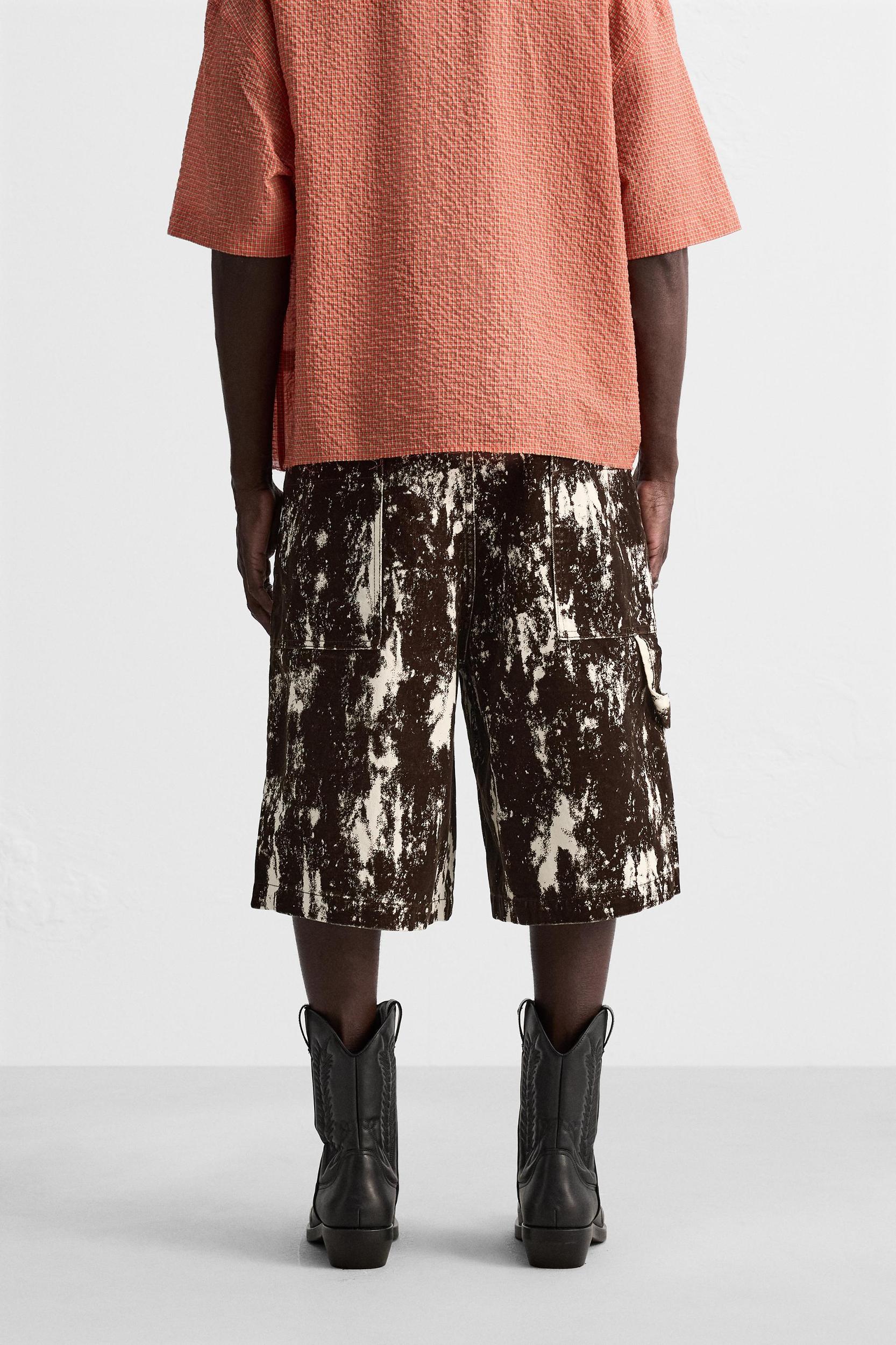 ANIMAL PRINT DENIM SHORTS Product Image