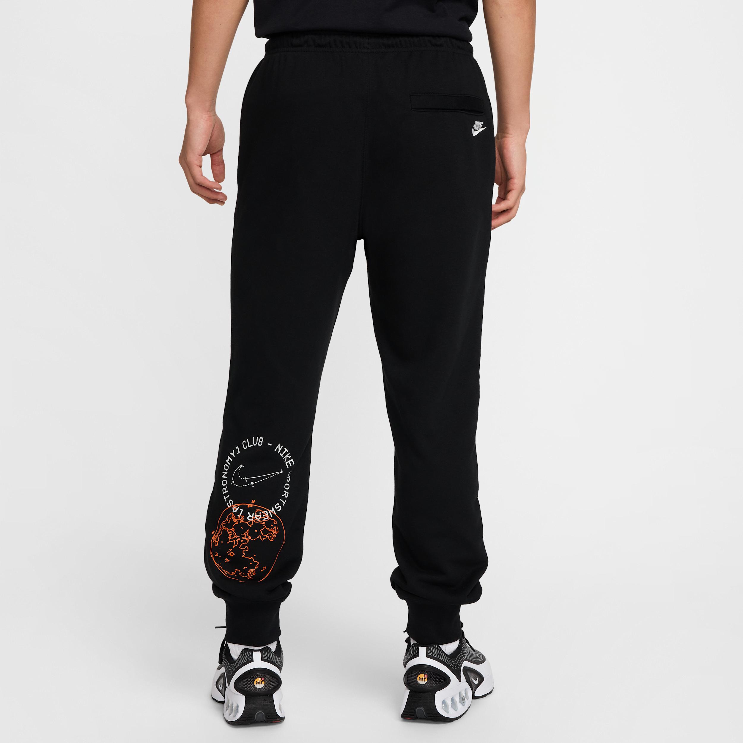 Nike Club Men's French Terry Joggers Product Image