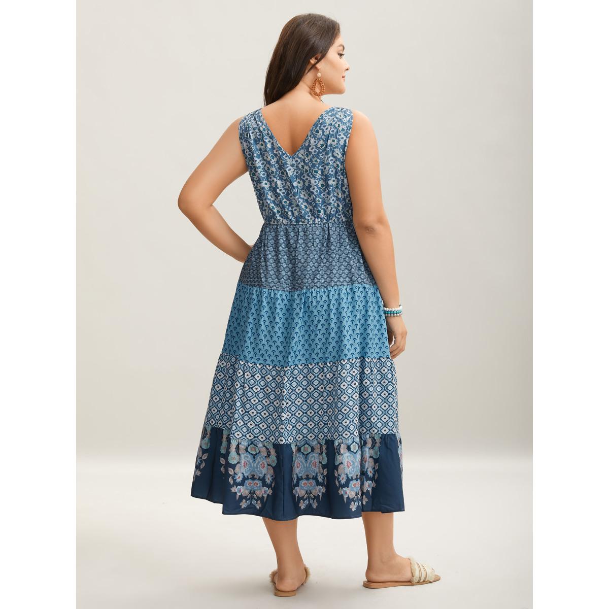 Plus Size Bandana Patchwork Floral Sleeveless Dress Aegean Women Boho Pleated V-neck Sleeveless Curvy BloomChic 28/5X Product Image