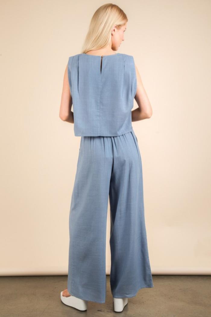 Sleeveless Pants Set Product Image