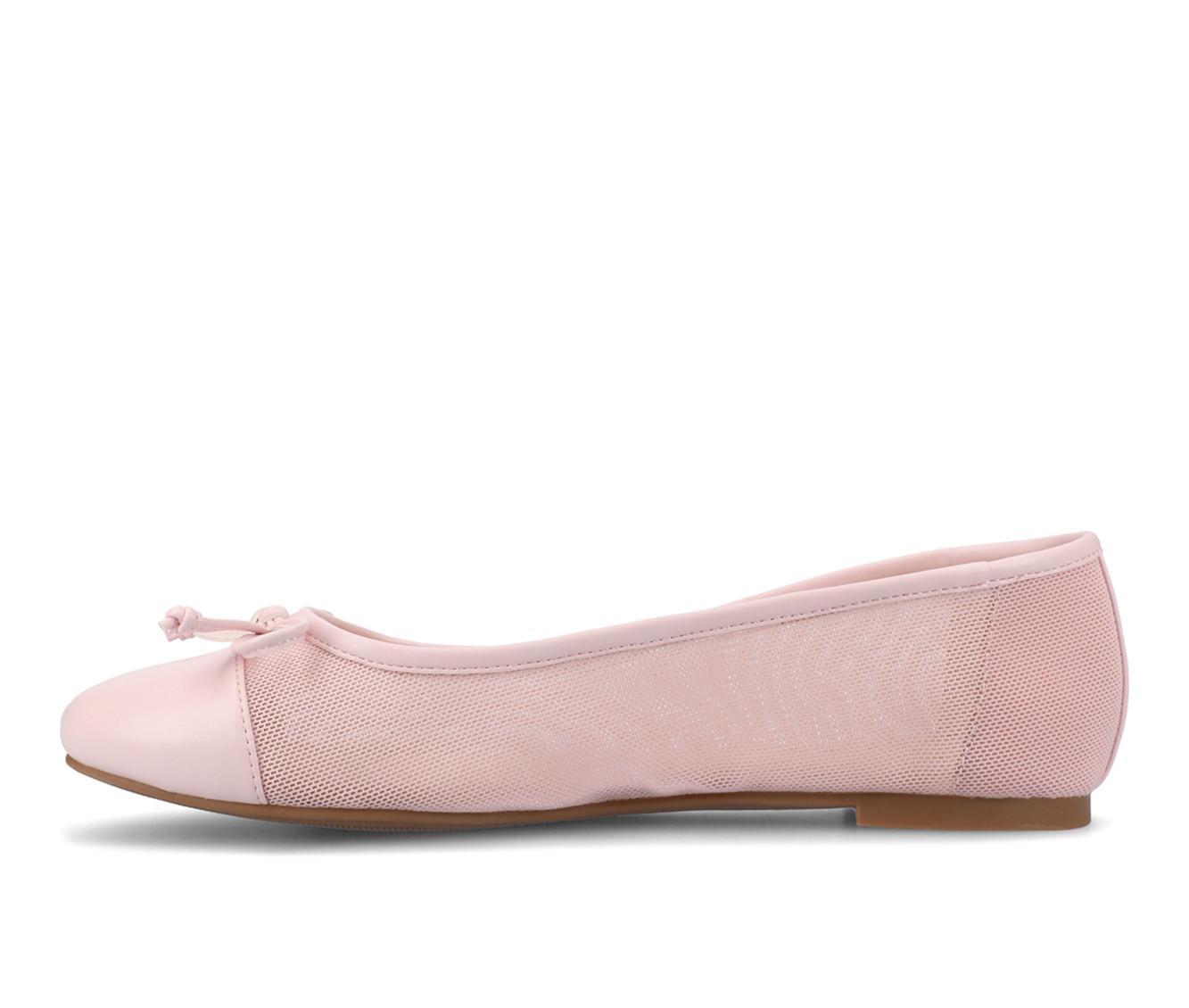 Women's Journee Collection Kaiah Flats Product Image