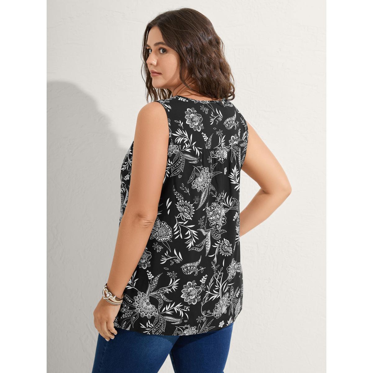 Plus Size Boho Floral V-Neck Tank Top Women Black Boho Contrast V-neck Vacation Tank Tops Camis BloomChic 30/6X Product Image