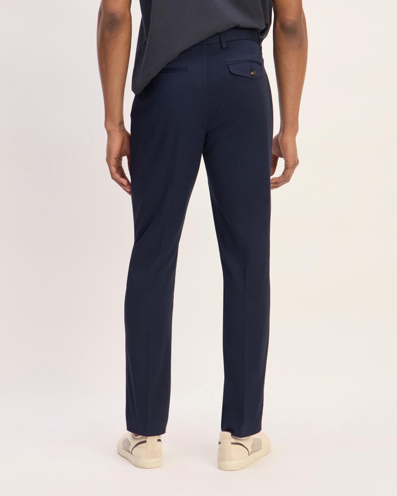 The Relaxed Taper Air Chino Product Image