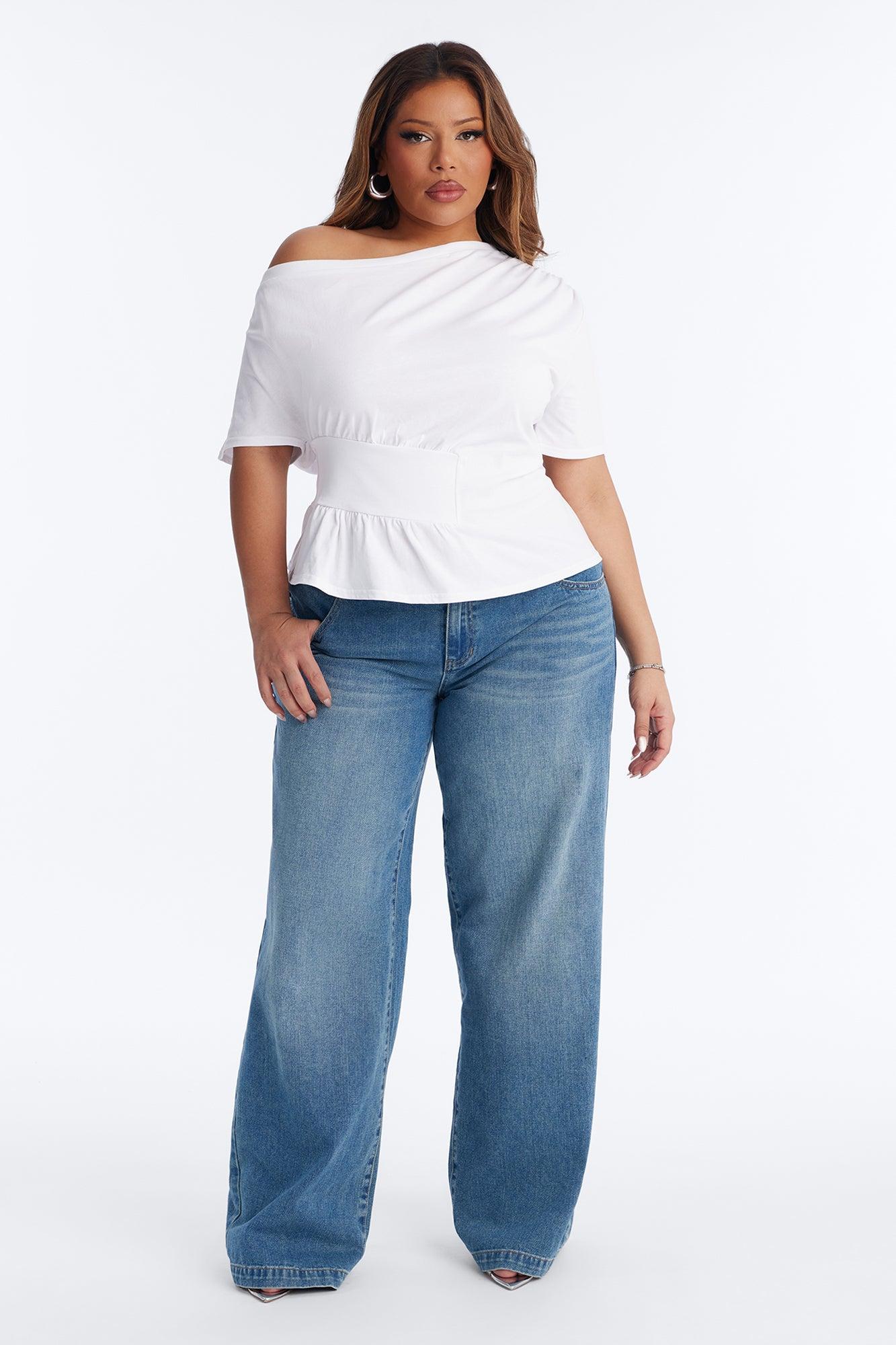 Brooklyn Ruched Off Shoulder Short Sleeve T-Shirt - White Female Product Image
