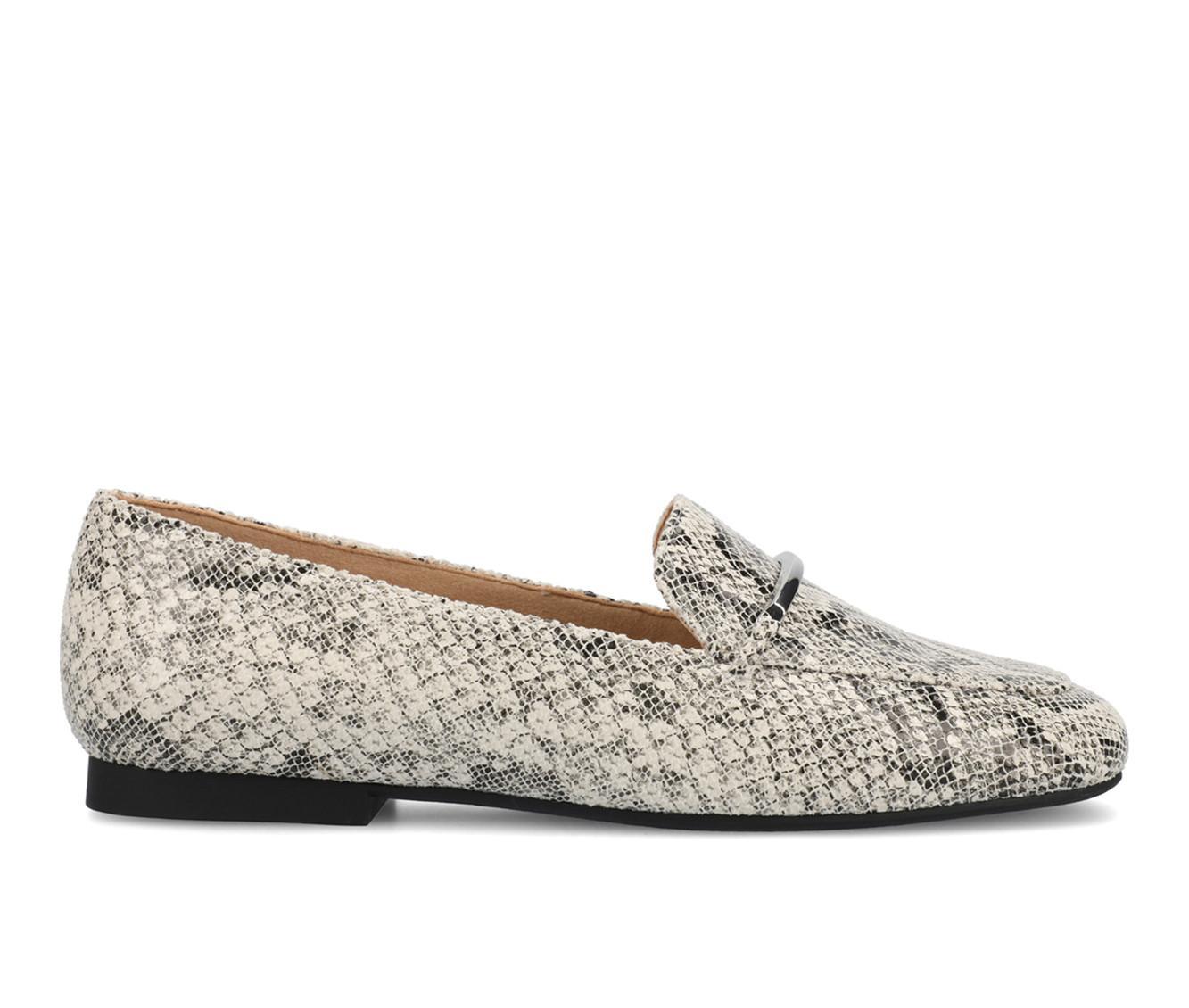 Women's Journee Collection Wrenn Loafers Product Image