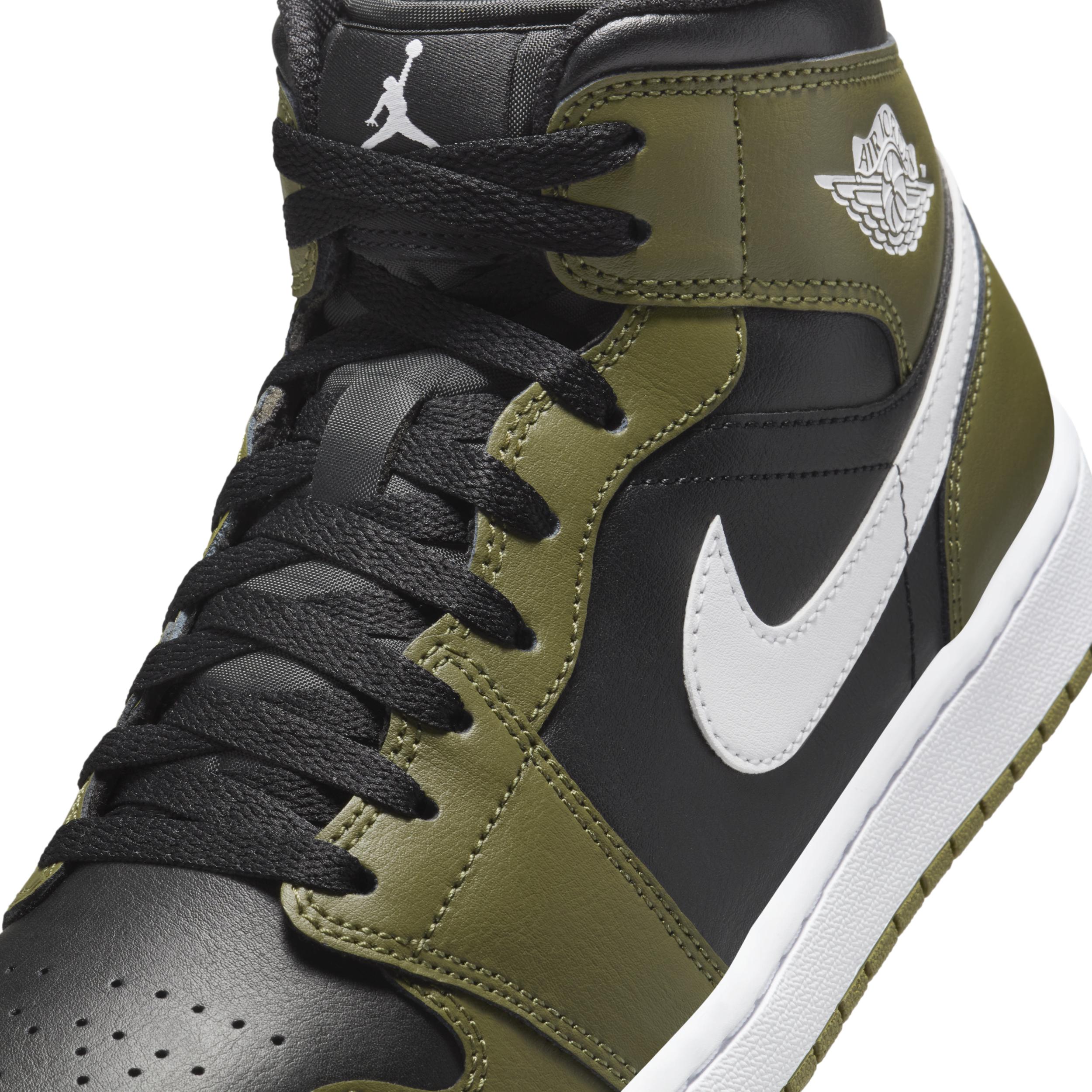 Mens Air Retro 1 Mid Casual Shoes Product Image