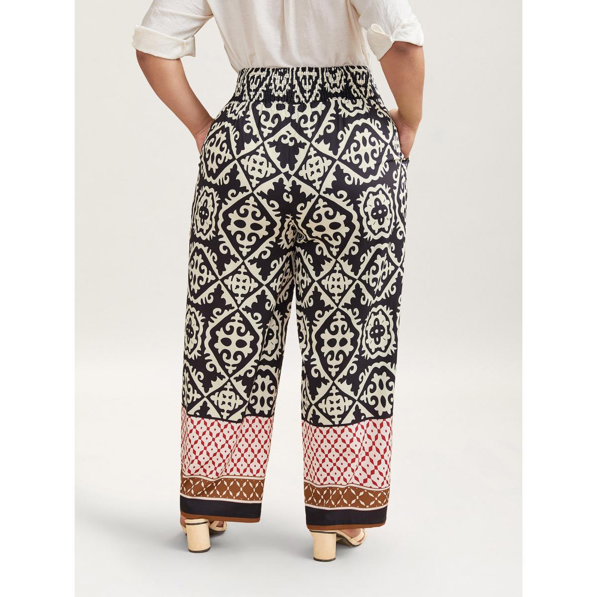 Plus Size Ornate Print Contrast Hem Straight Leg Pants Women Black Resort Straight Leg Mid Rise Vacation Pants BloomChic 12/L Product Image