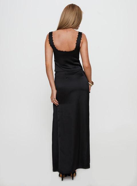 Chakira Maxi Set Black Product Image