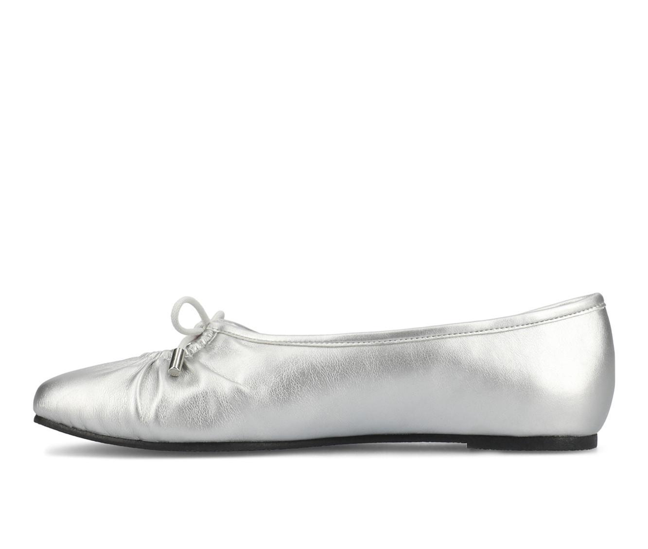 Women's Journee Collection Callee Flats Product Image