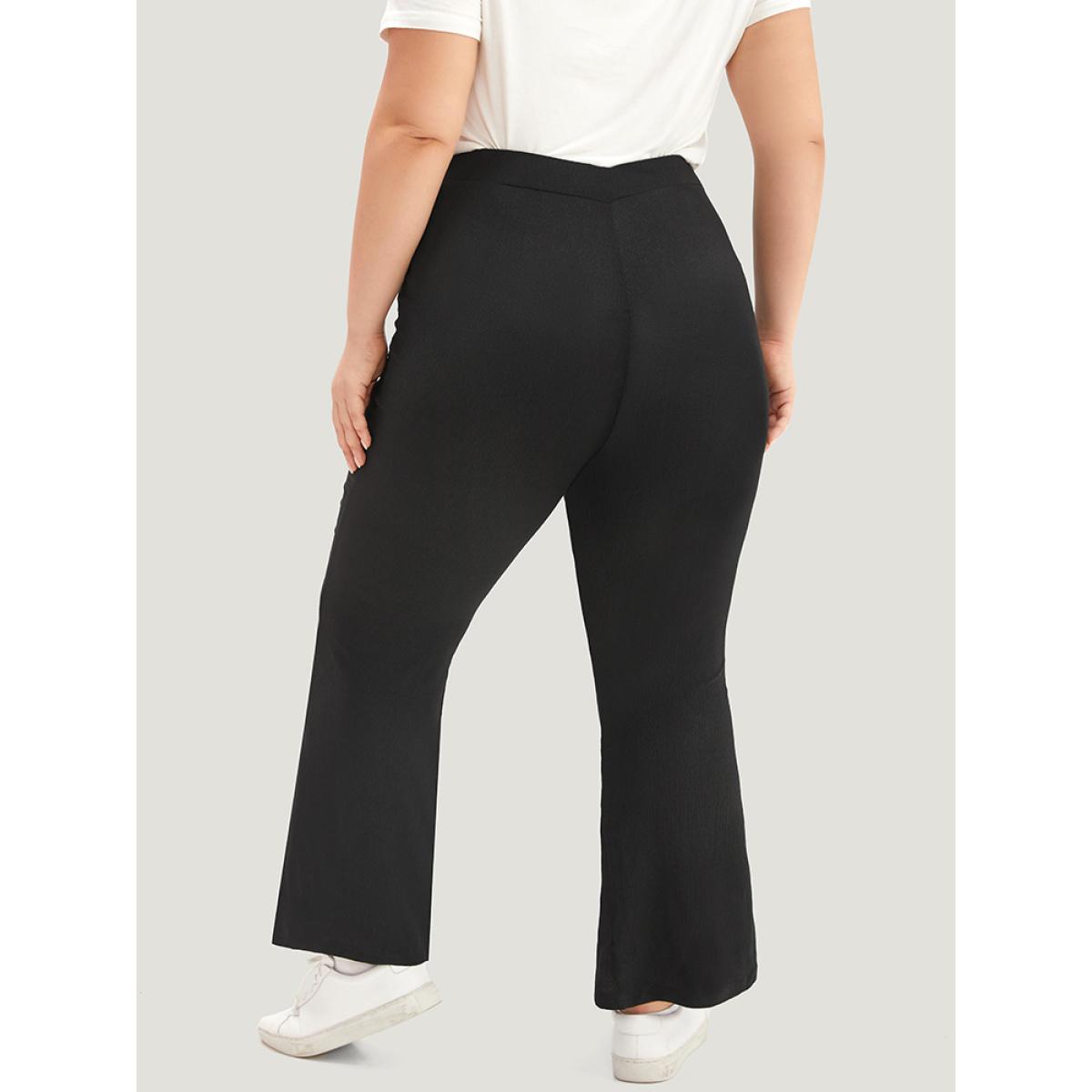 Plus Size Plain Plisse Flare Leg Sweatpants Women Black Casual Flare Leg High Rise Dailywear Pants BloomChic 28/5X Product Image