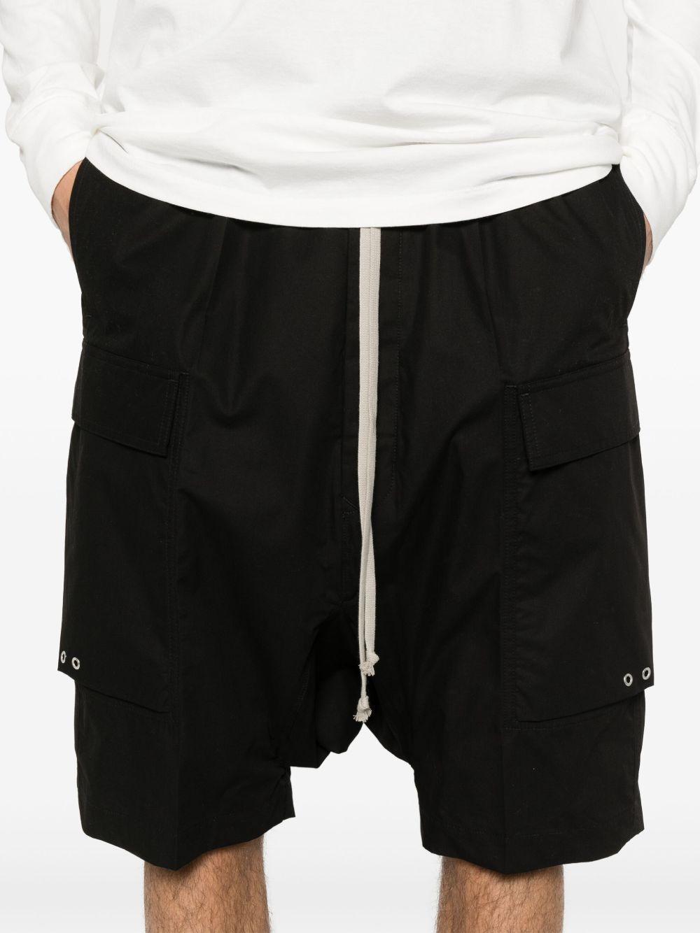 drop-crotch cargo shorts Product Image
