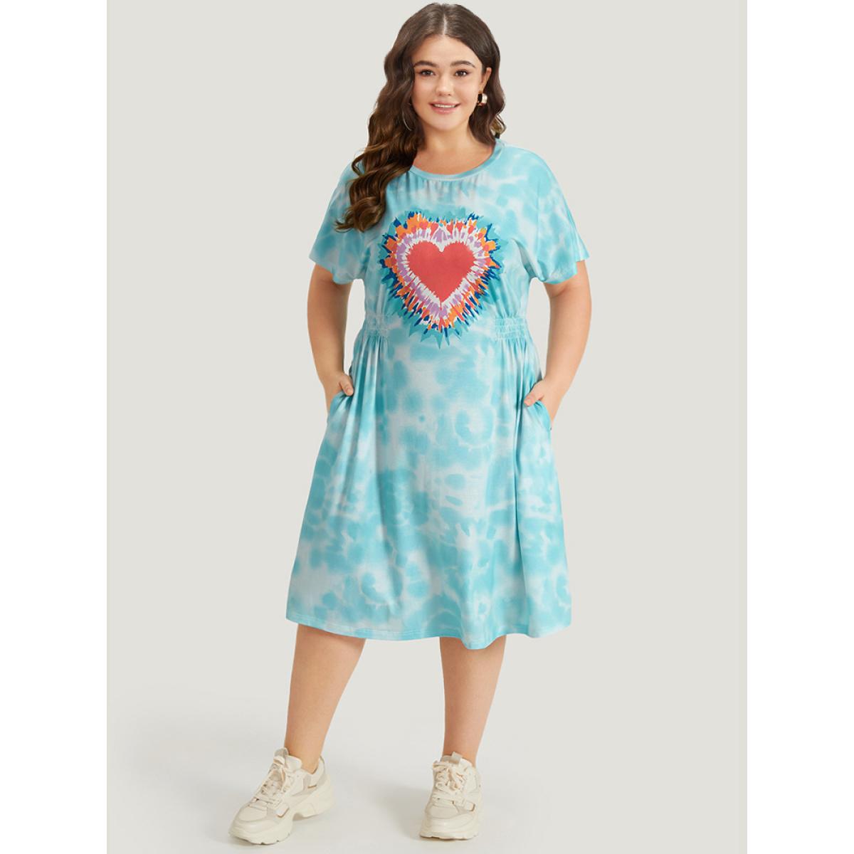 Plus Size Tie Dye Heart Print Shirred Batwing Sleeve Dress Multicolor Women Casual Tie Dye Round Neck Short sleeve Curvy Midi Dress BloomChic 14-16/1X Product Image