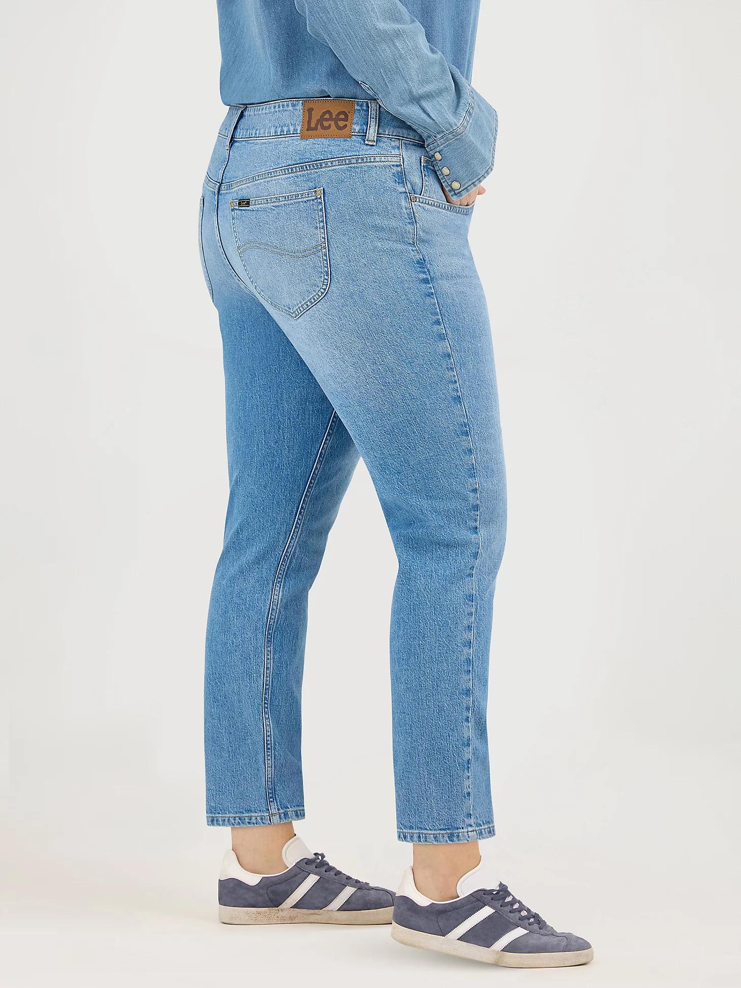 Women's Legendary Straight Crop (Plus) | Women's Capris & Crops | Lee® Product Image